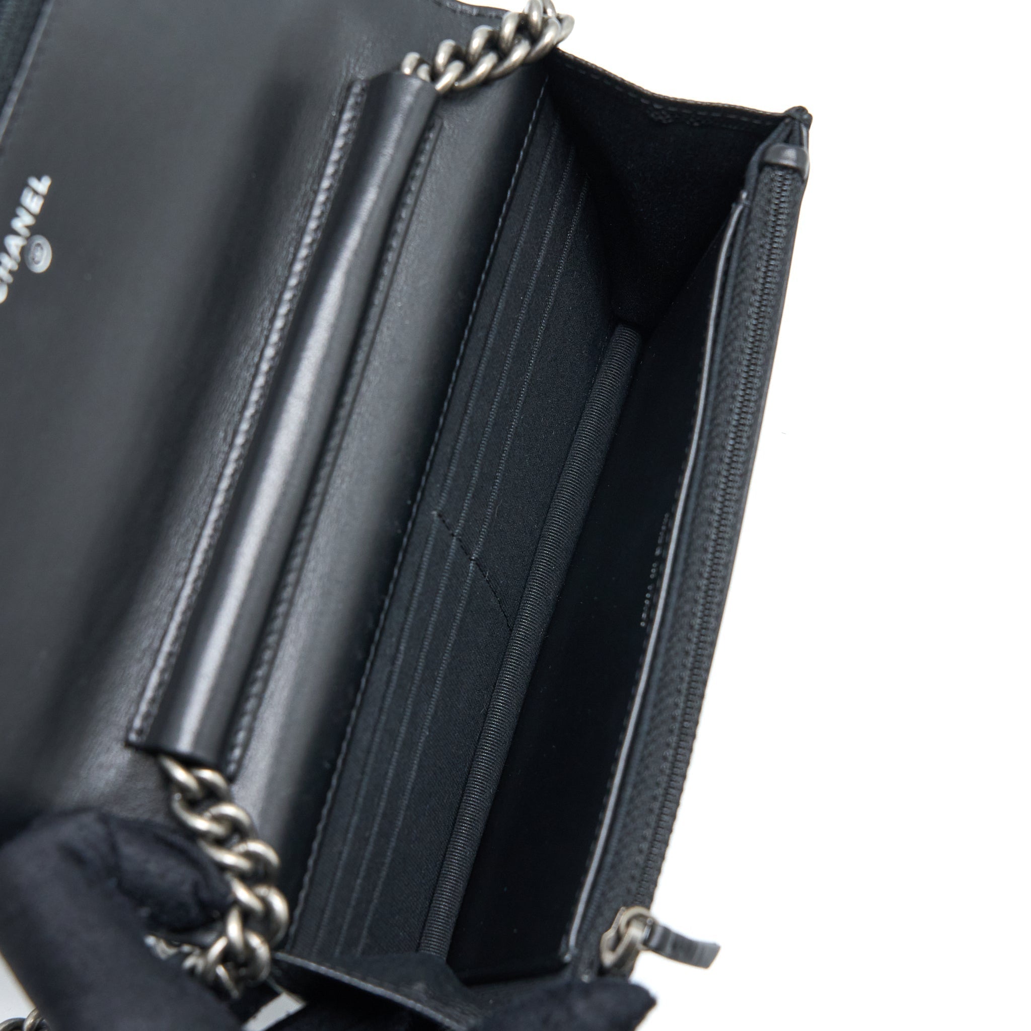 chanel-boy-wallet-on-chain-caviar-black-ruthenium-hardware-microchip-copy