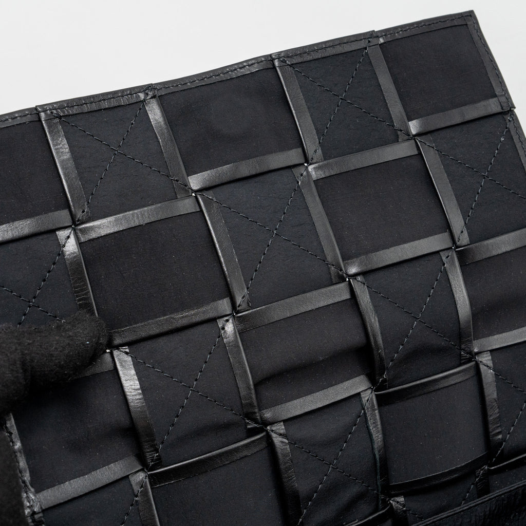 bottega-veneta-small-cassette-bag-lambskin-black-shw