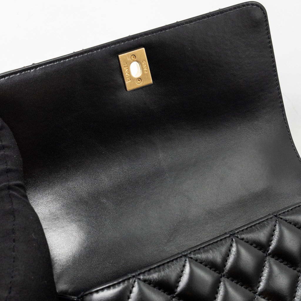 chanel-detailed-metal-handle-small-coco-handle-flap-bag-calfskin-black-ghw-microchip