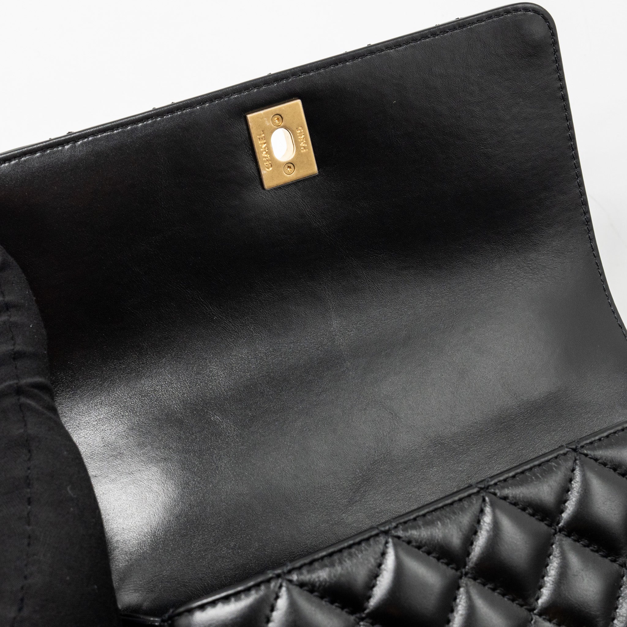 chanel-detailed-metal-handle-small-coco-handle-flap-bag-calfskin-black-ghw-microchip