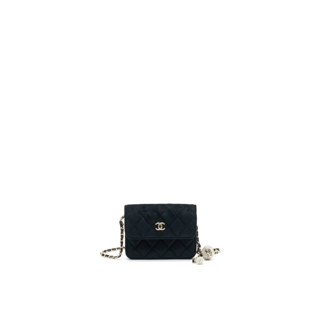 chanel-velvet-pearl-crush-mini-belt-bag-black-with-lghw