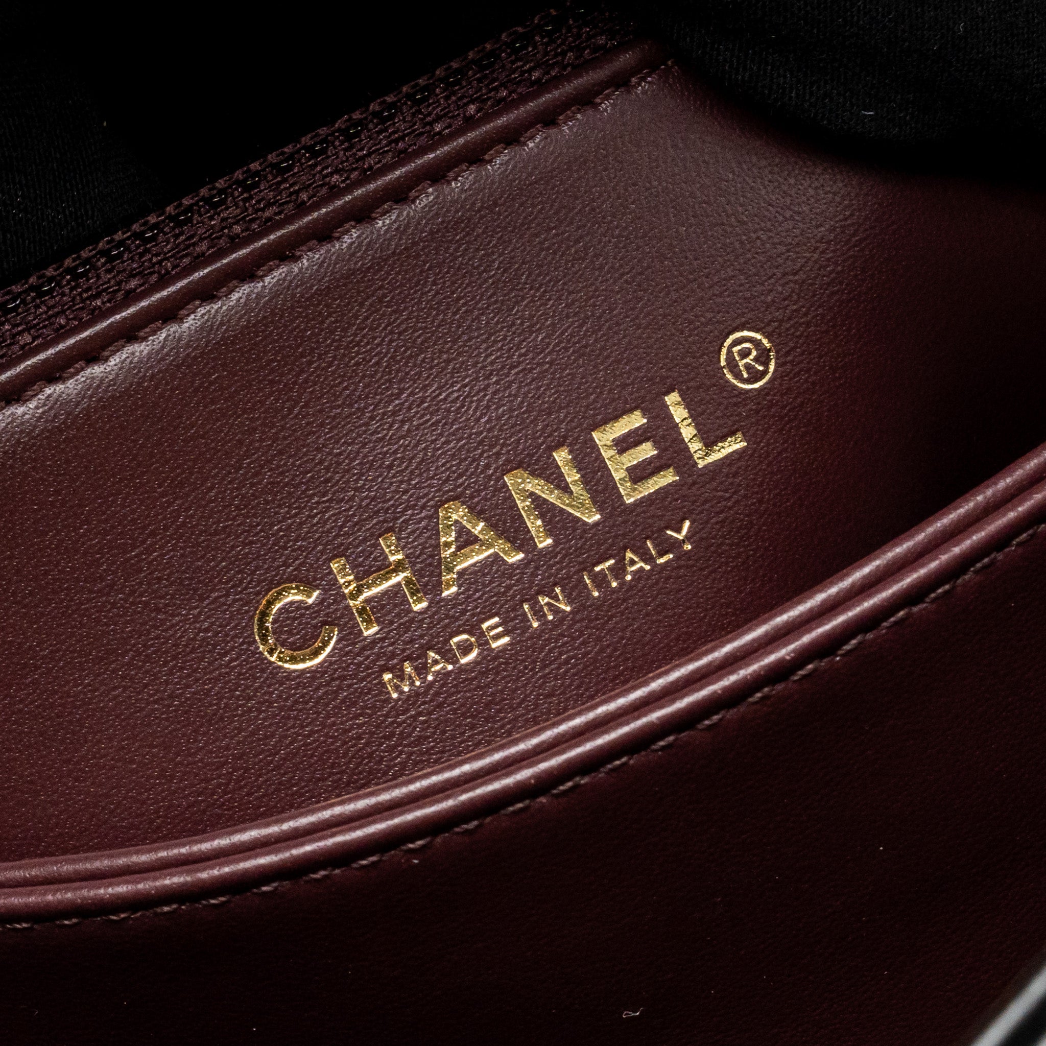 chanel-detailed-metal-handle-small-coco-handle-flap-bag-calfskin-black-ghw-microchip