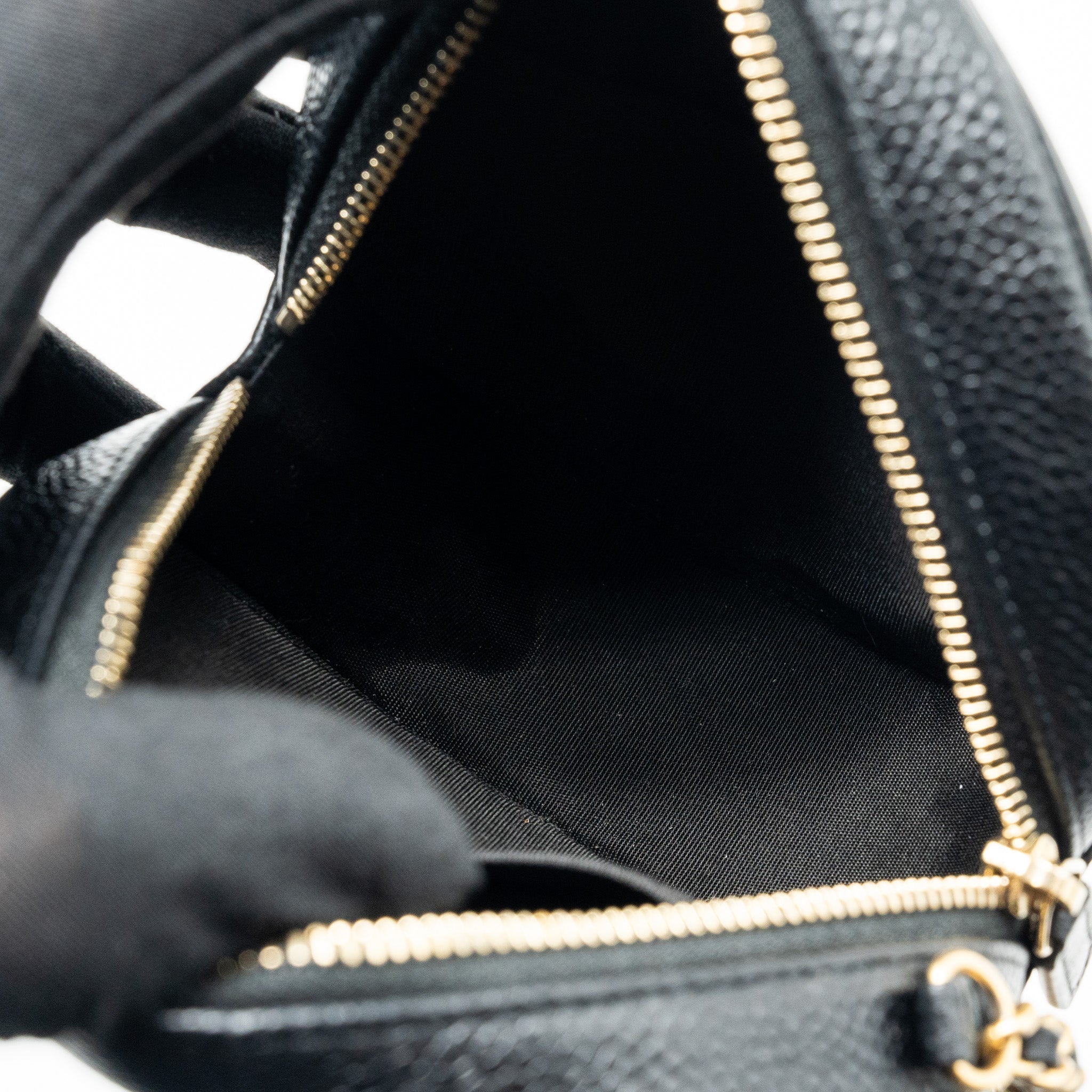 chanel-cc-filigree-quilted-round-crossbody-bag-caviar-black-ghw-copy