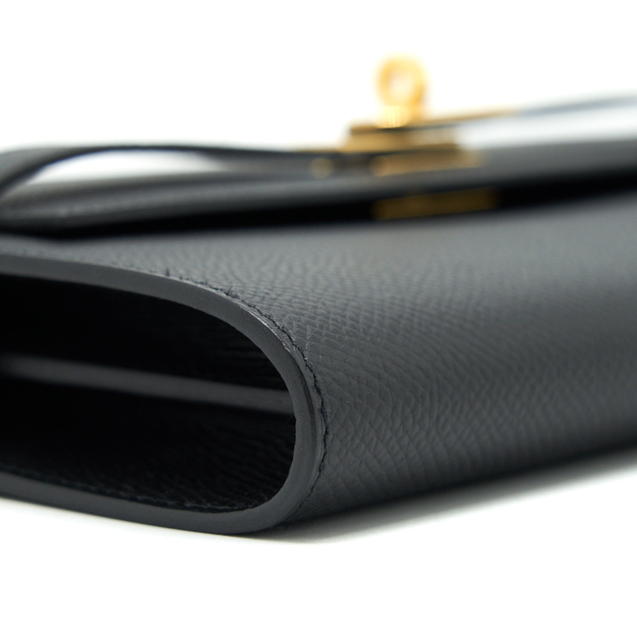 hermes-kelly-to-go-black-ghw-stamp-z