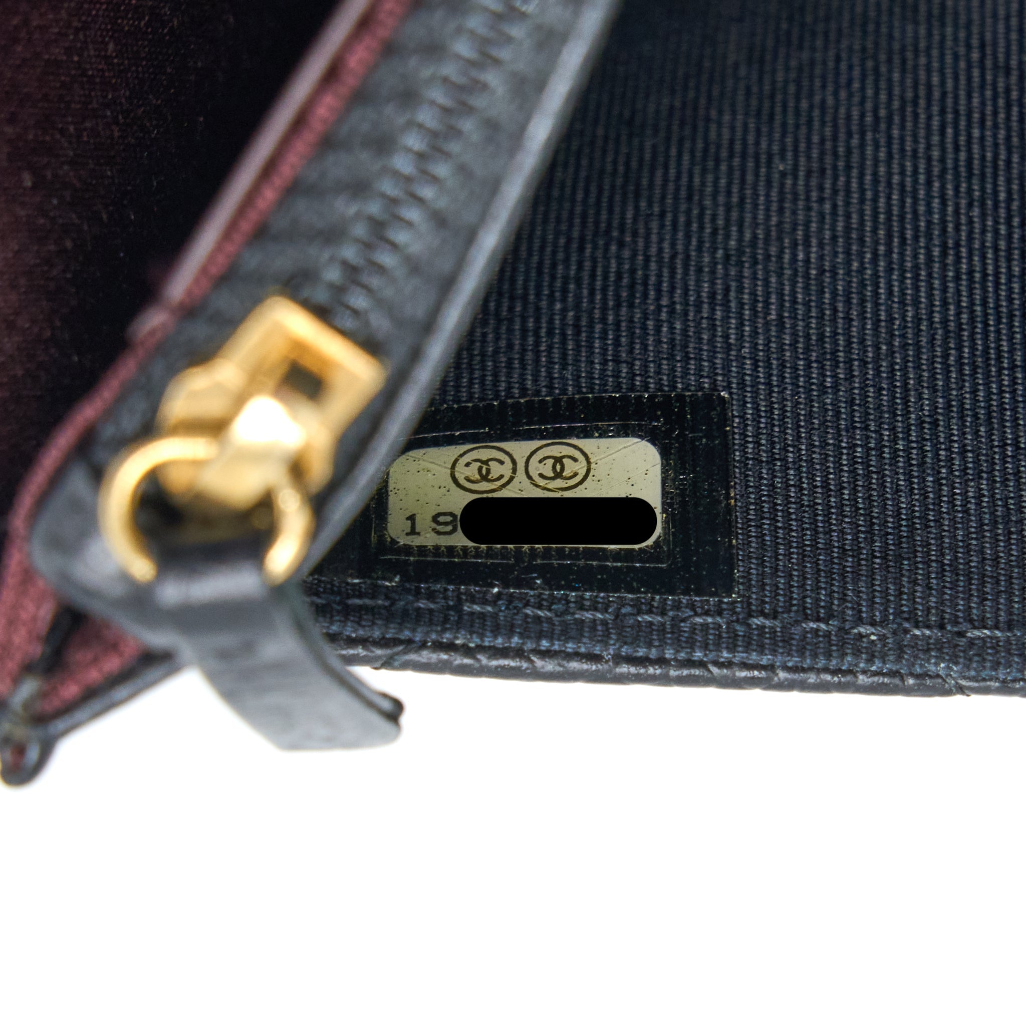 chanel-classic-wallet-on-chain-caviar-black-ghw-13