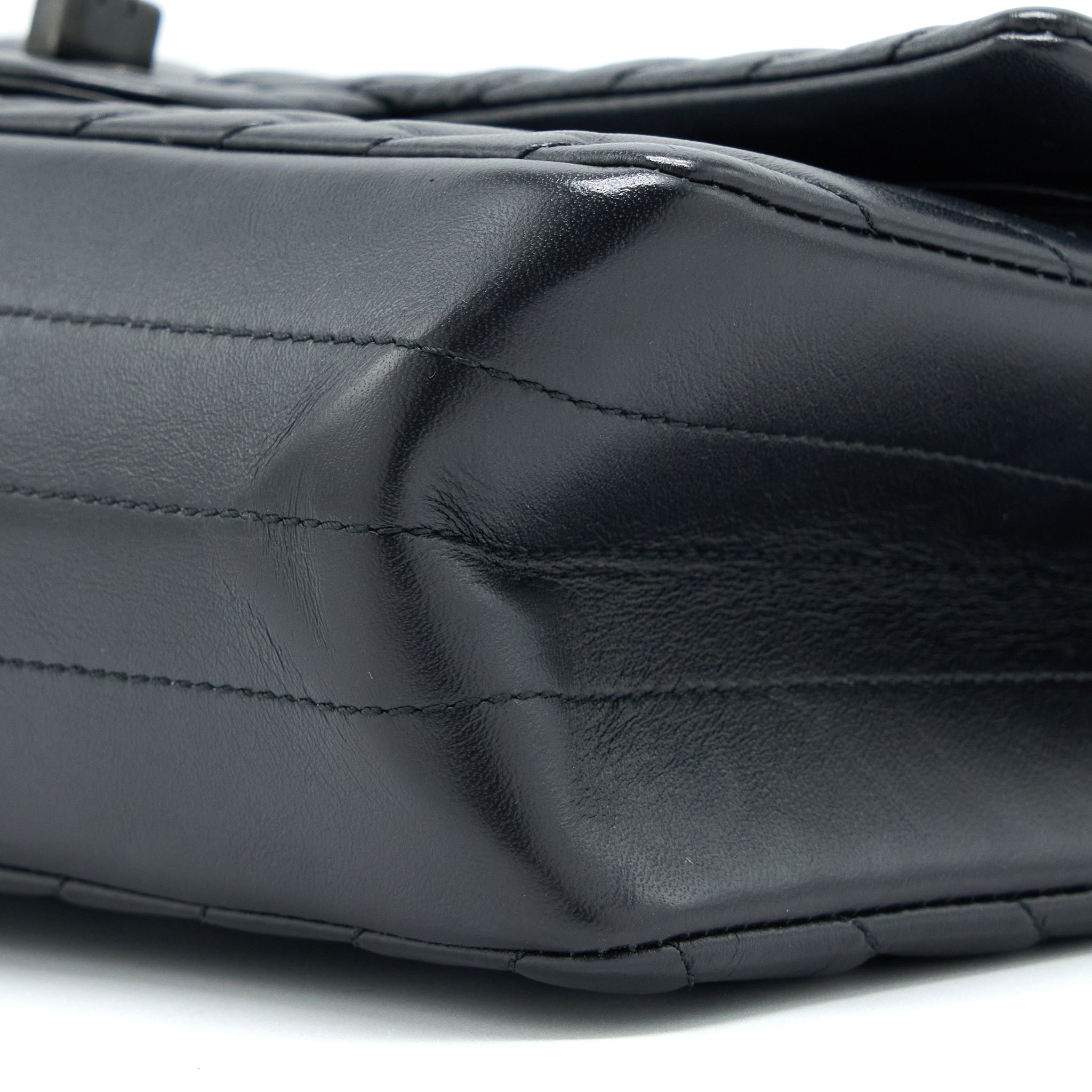 chanel-2-55-reissue-small-double-flap-bag-chevron-aged-calfskin-black-with-black-hardware