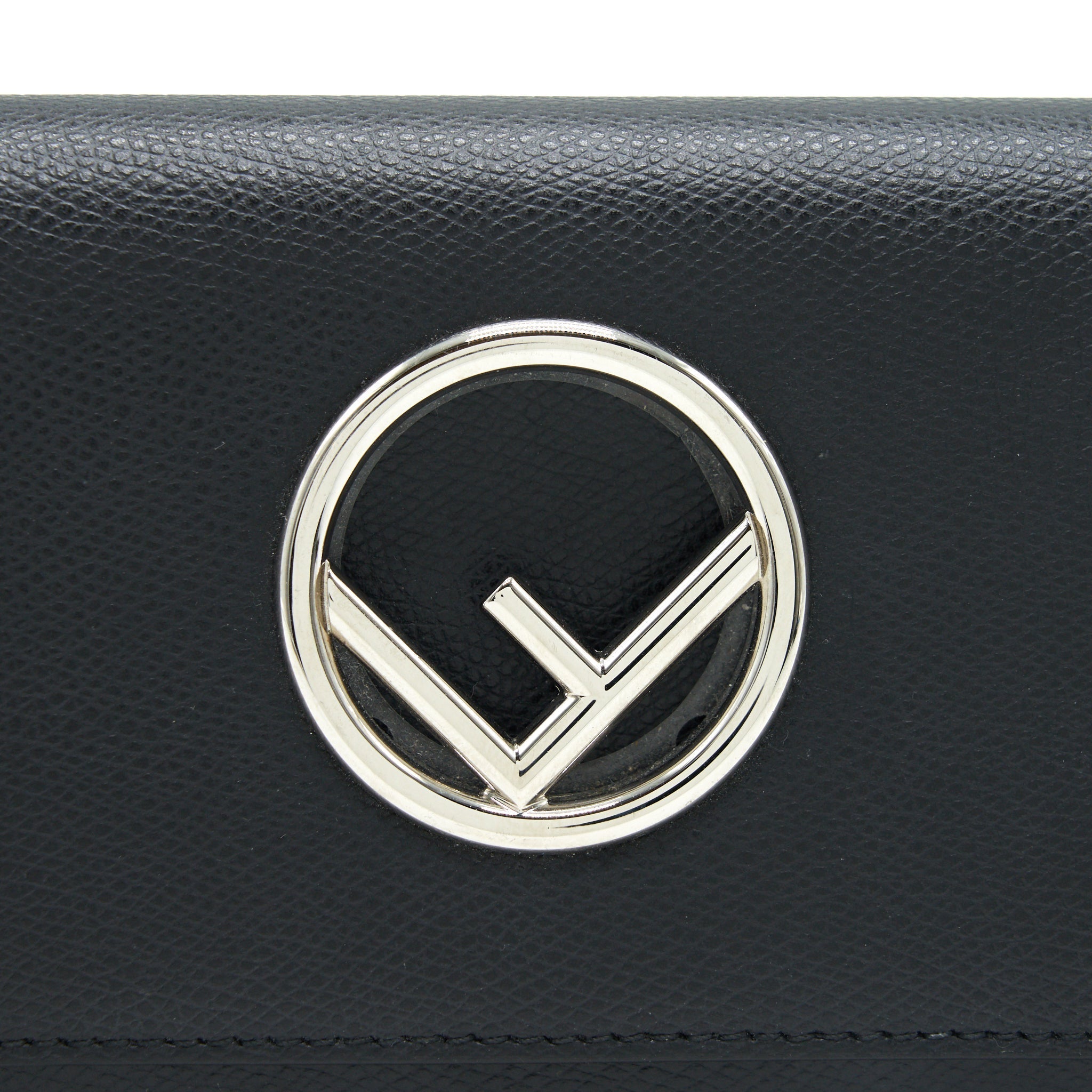 fendi-wallet-on-chain-black-shw