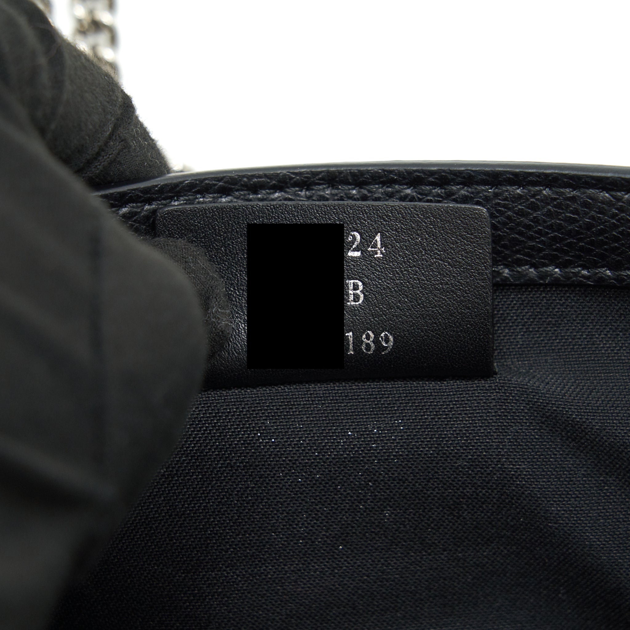 fendi-wallet-on-chain-black-shw