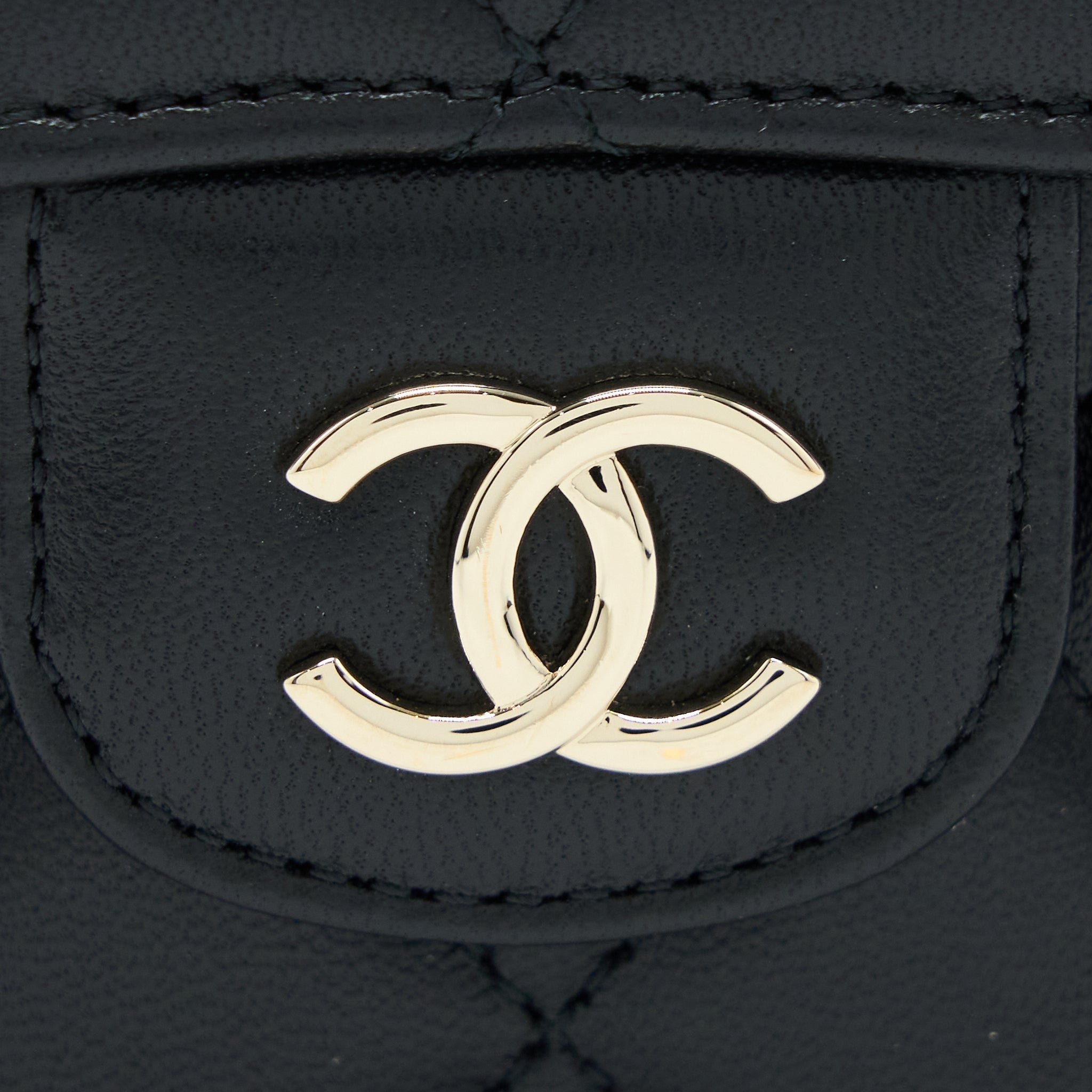 chanel-top-handle-mini-flap-bag-lambskin-black-lghw