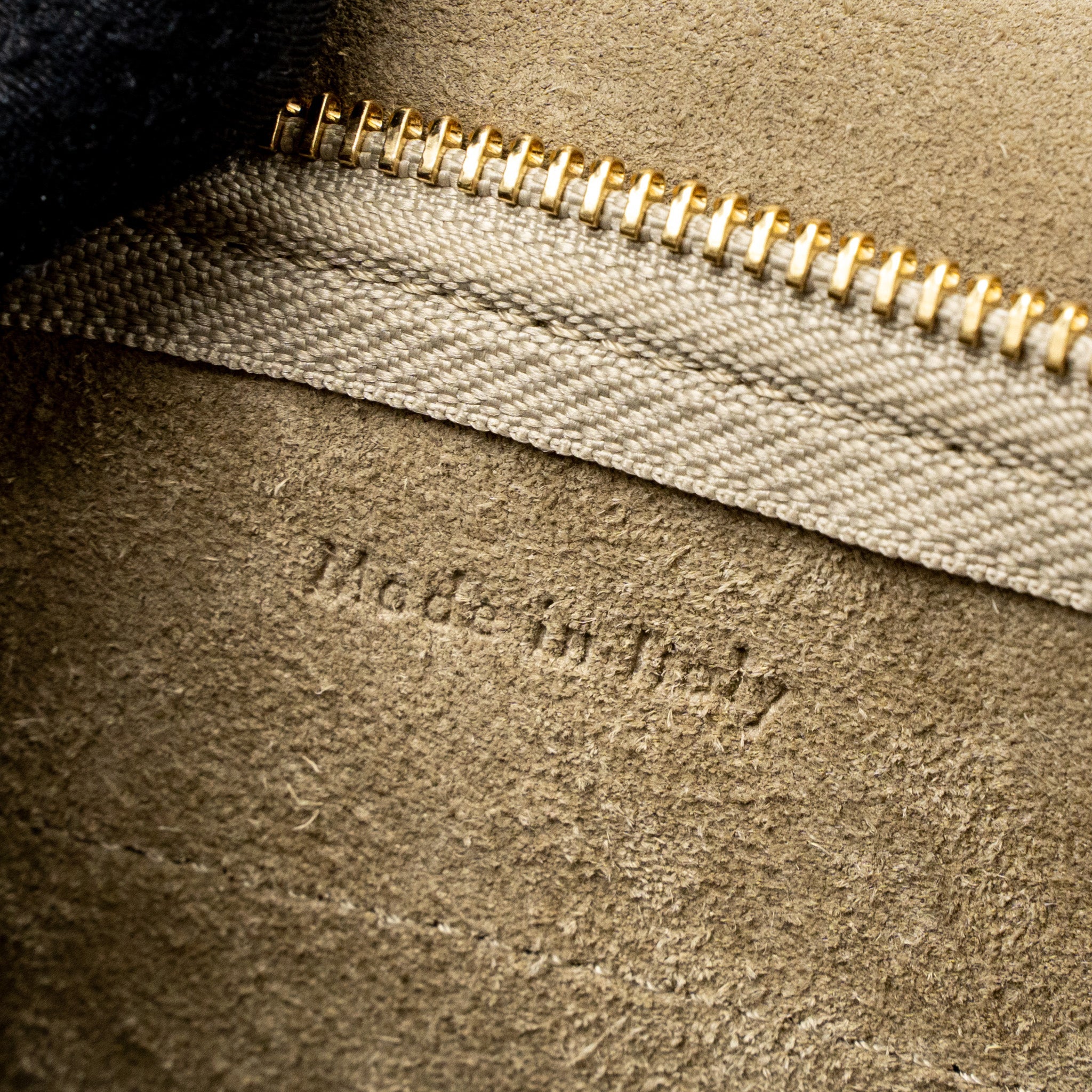 celine-nano-belt-bag-grained-calfskin-light-beige-ghw