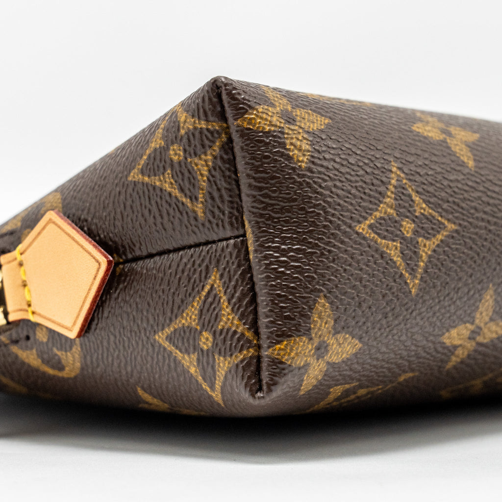 louis-vuitton-cosmetic-pouch-monogram-canvas-ghw-2