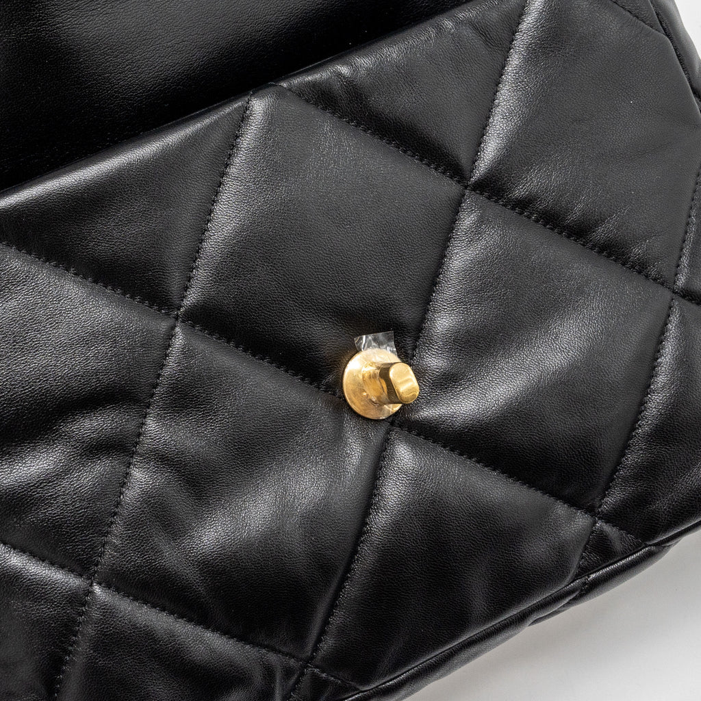 chanel-medium-19-bag-lambskin-black-multicoloured-hardwaremicrochip