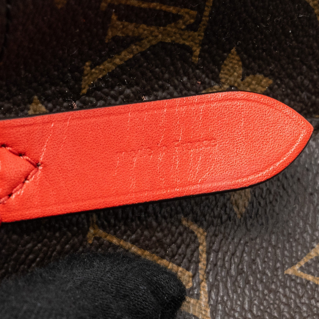 louis-vuitton-neonoe-monogram-canvas-red-ghw-1