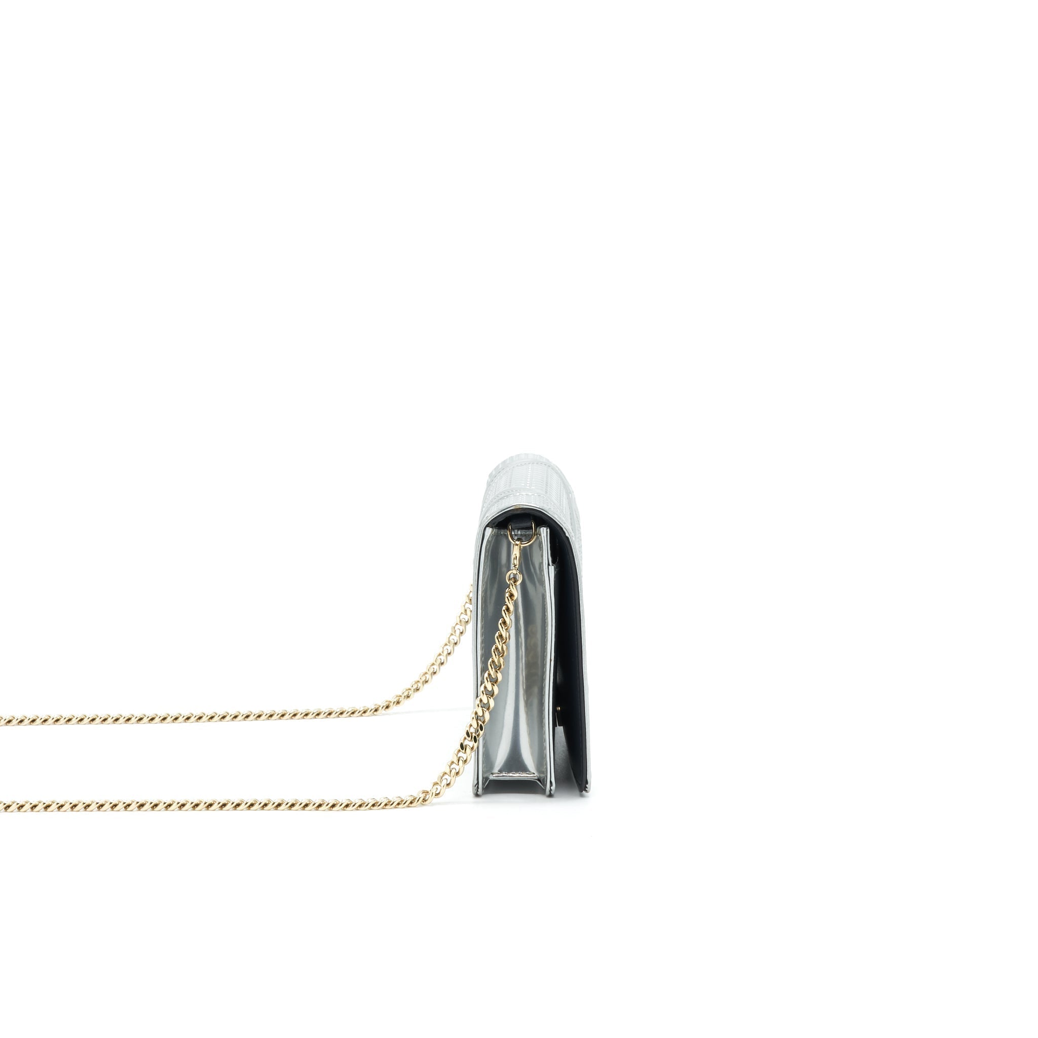 christian-dior-diorama-wallet-on-chain-in-metallic-silver-ghw