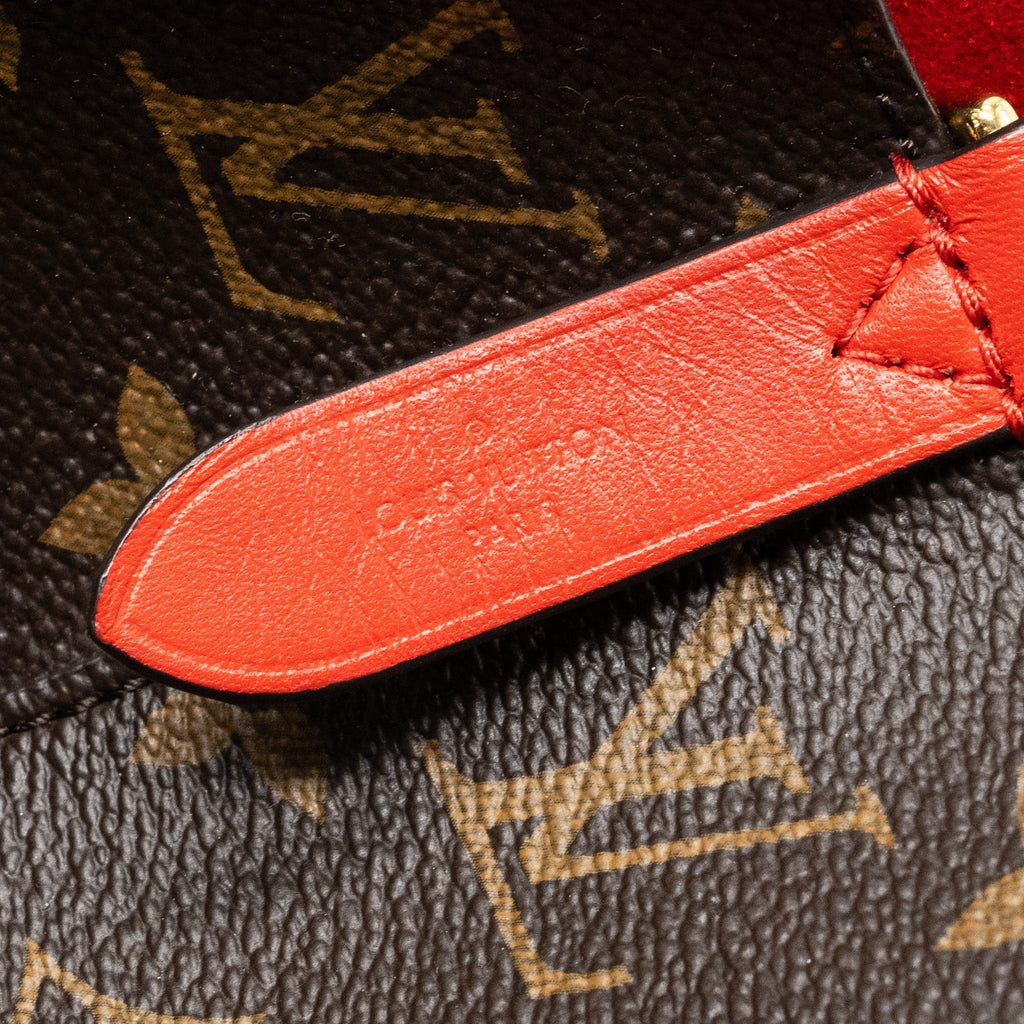 louis-vuitton-neonoe-monogram-canvas-red-ghw-1