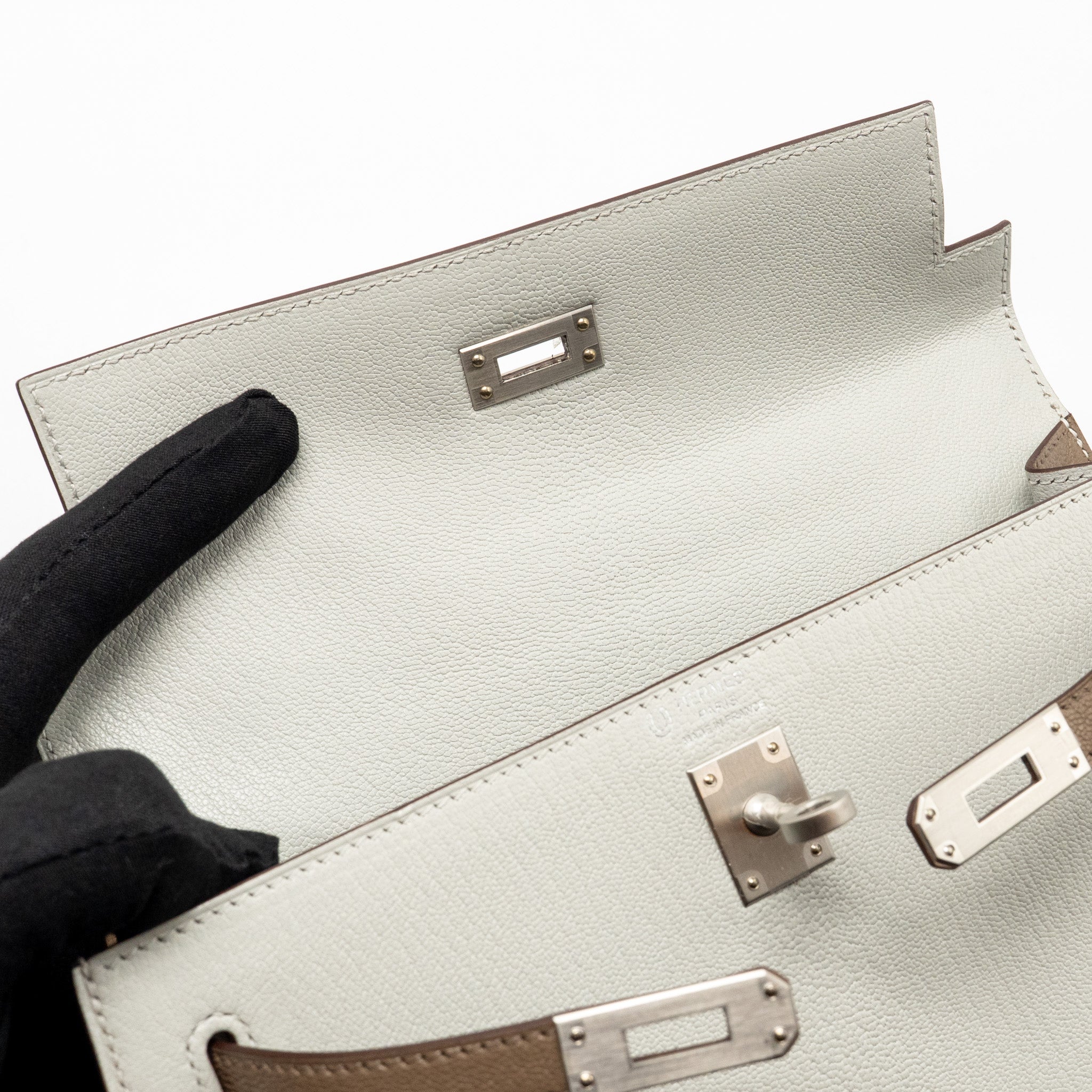 hermes-kelly-25-special-order-chevre-mysore-gris-perle-etoupe-brushed-shw-stamp-z