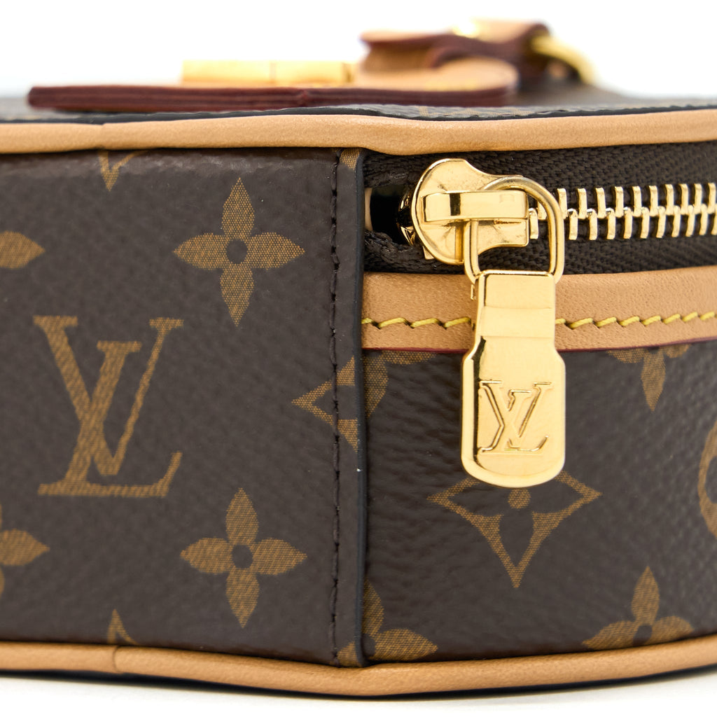 louis-vuitton-boite-chapeau-necklace-mini-chain-bag-monogram-canvas-ghw