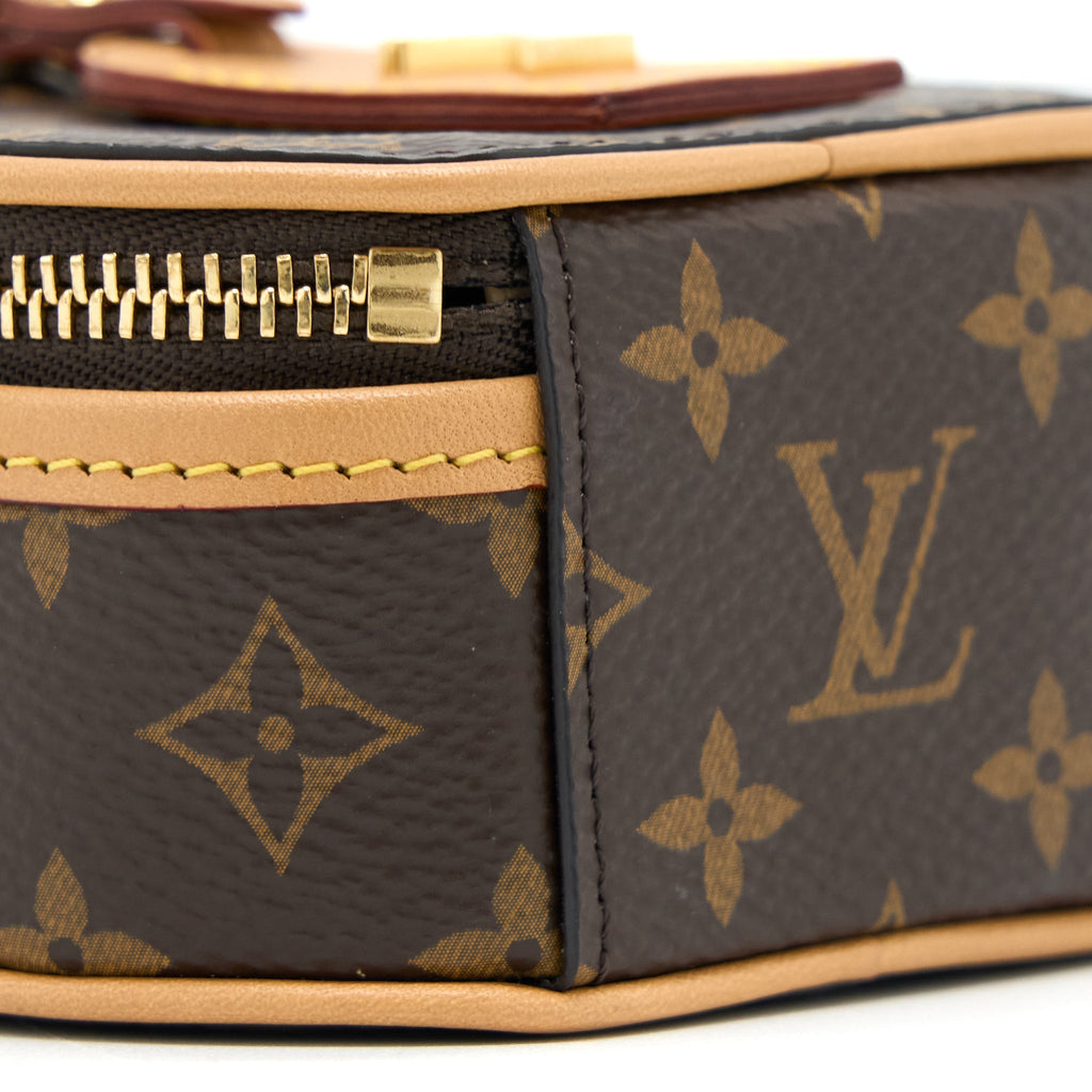 louis-vuitton-boite-chapeau-necklace-mini-chain-bag-monogram-canvas-ghw