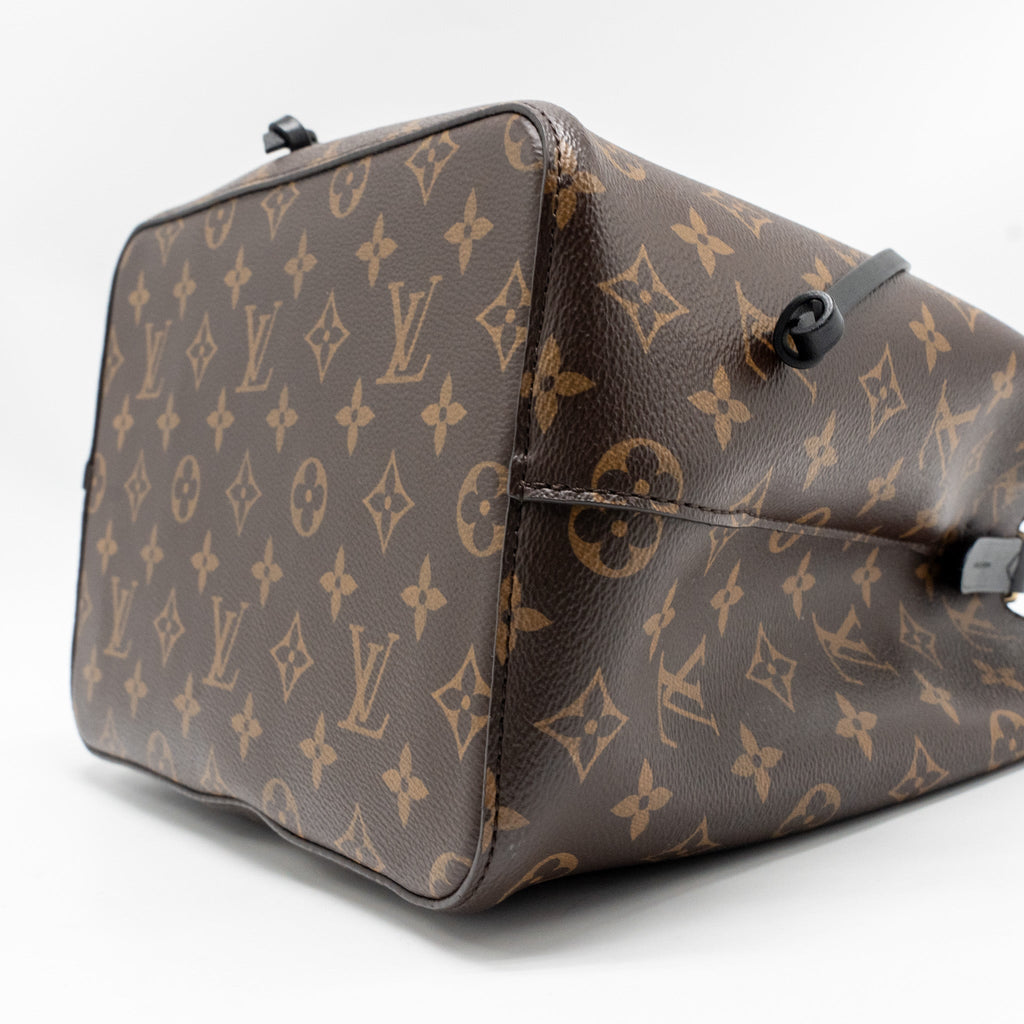 louis-vuitton-neo-noe-monogram-canvas-black-ghw-6