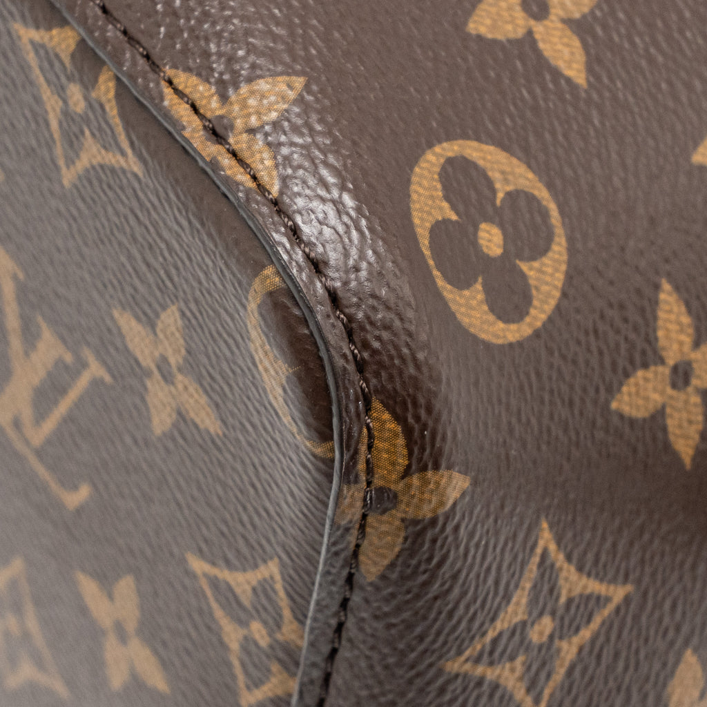 louis-vuitton-neo-noe-monogram-canvas-black-ghw-6