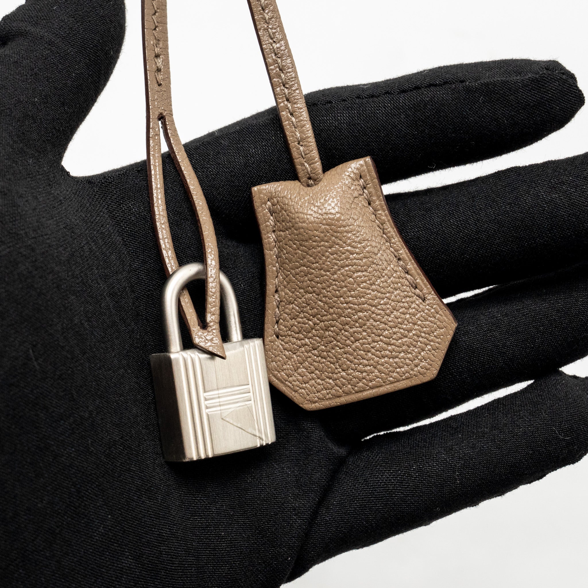 hermes-kelly-25-special-order-chevre-mysore-gris-perle-etoupe-brushed-shw-stamp-z
