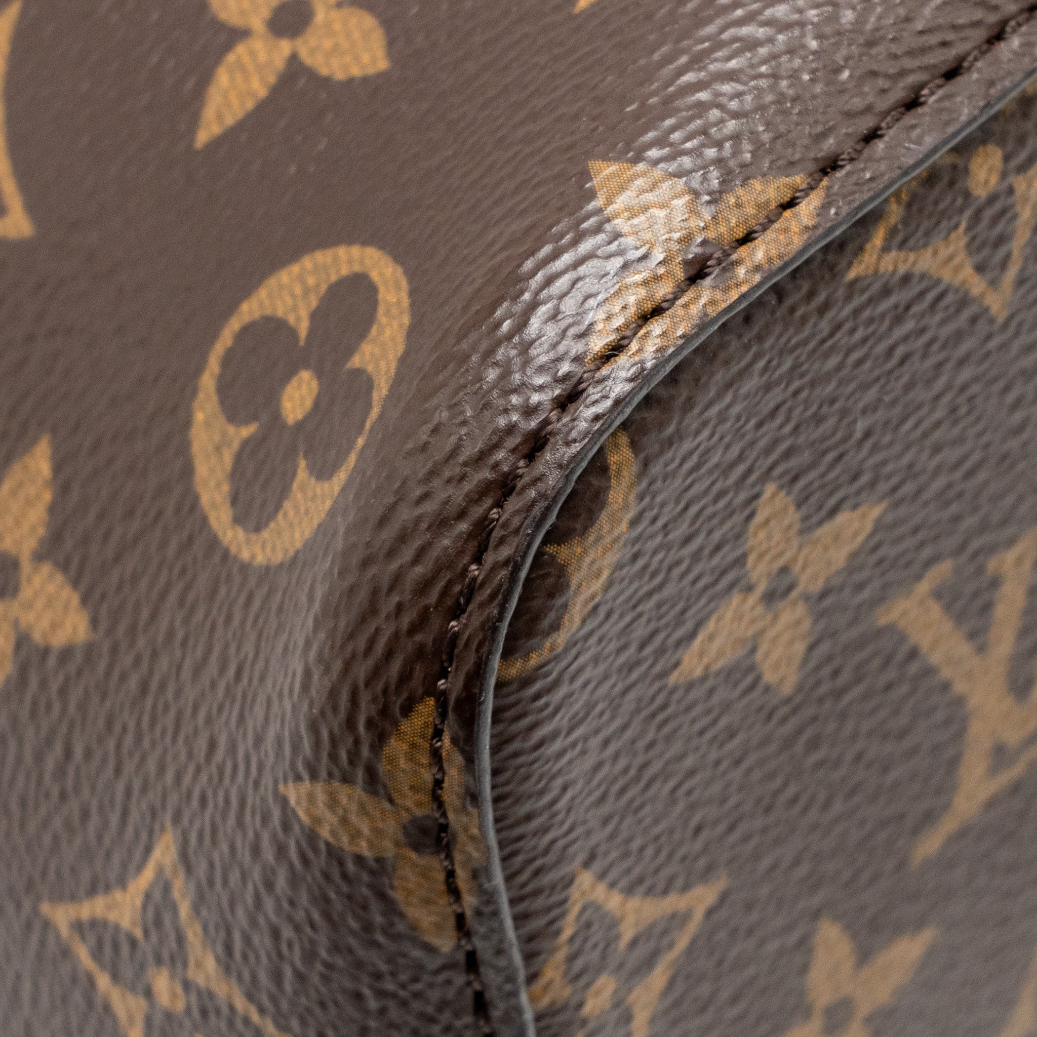 louis-vuitton-neo-noe-monogram-canvas-black-ghw-6