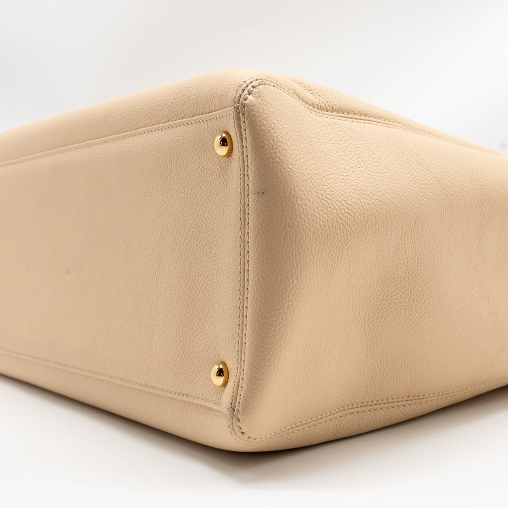 chanel-cerf-tote-bag-caviar-beige-ghw