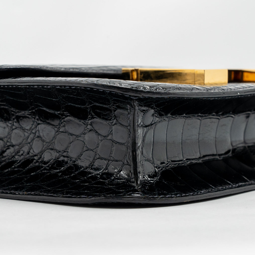 hermes-vintage-constance-24-shiny-alligator-dark-blue-ghw-stamp-circle-y