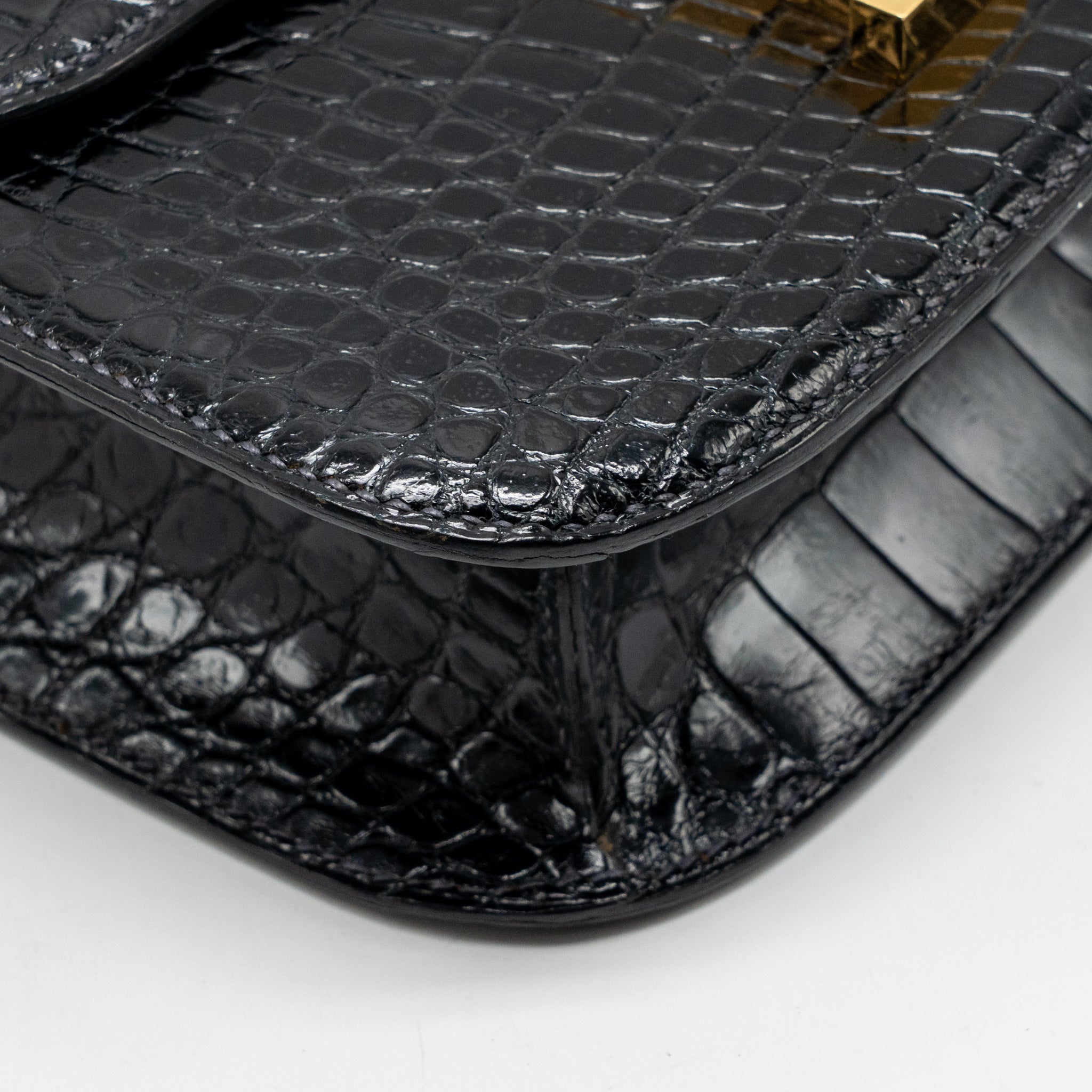 hermes-vintage-constance-24-shiny-alligator-dark-blue-ghw-stamp-circle-y