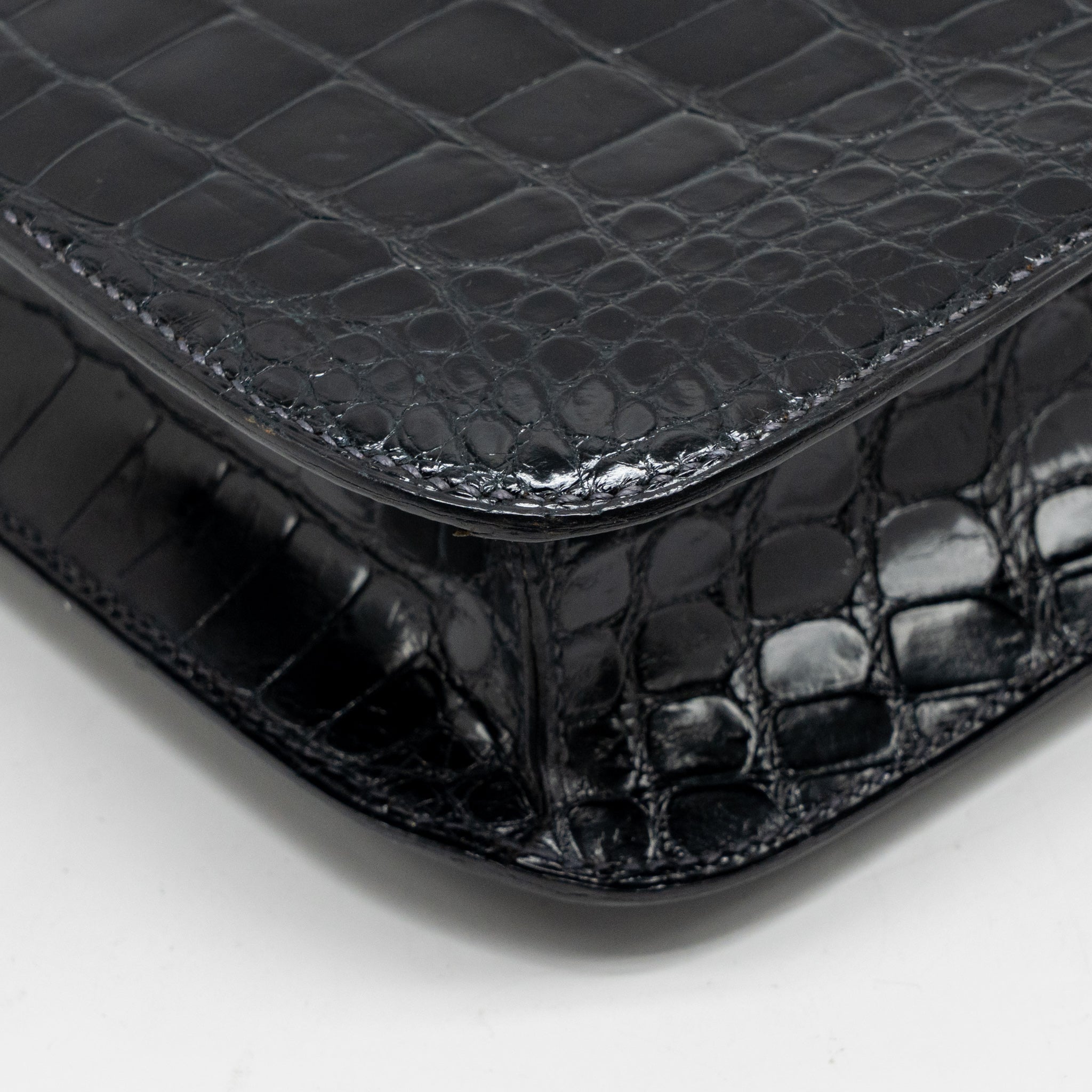 hermes-vintage-constance-24-shiny-alligator-dark-blue-ghw-stamp-circle-y