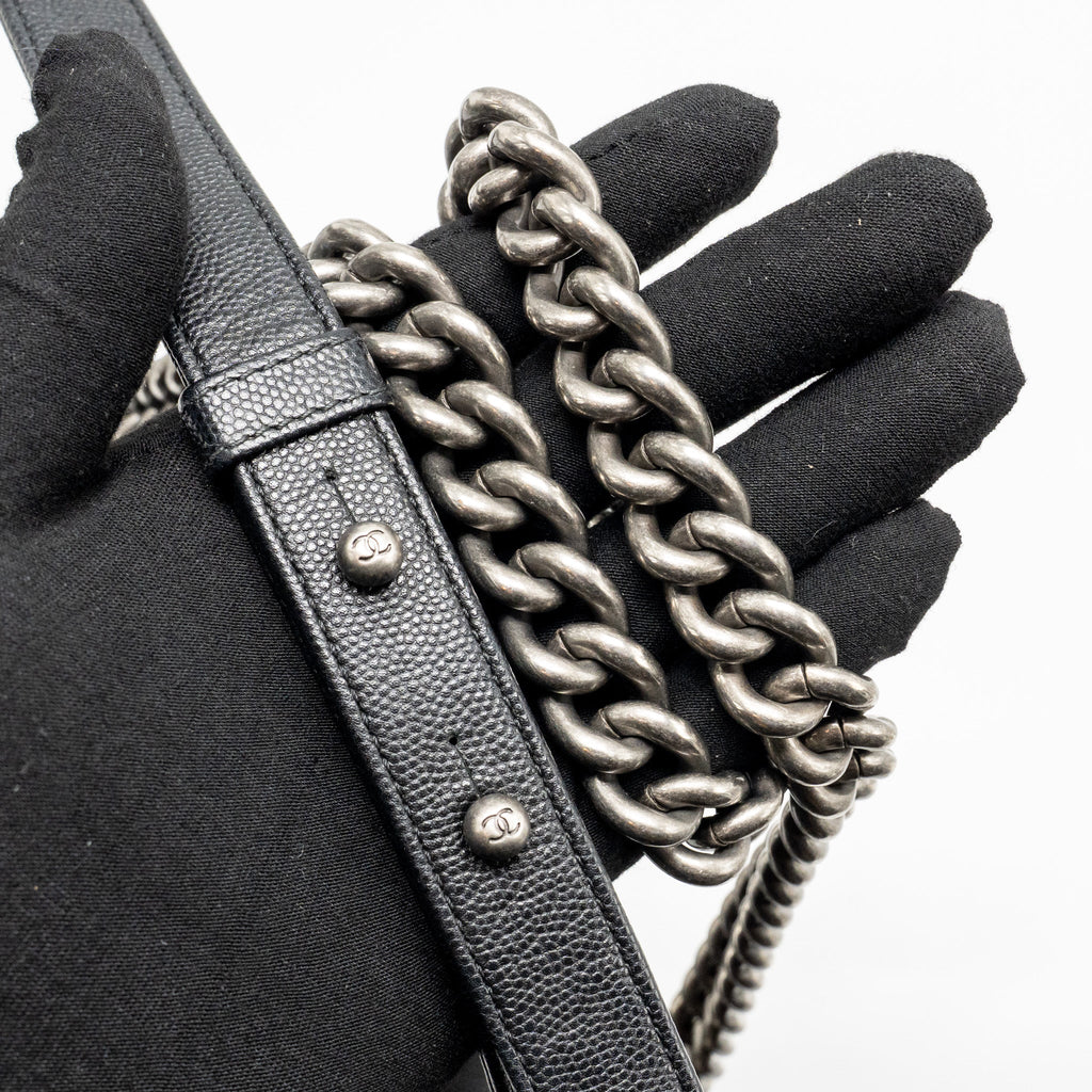 chanel-medium-boy-bag-chevron-caviar-black-ruthenium-silver-hardware