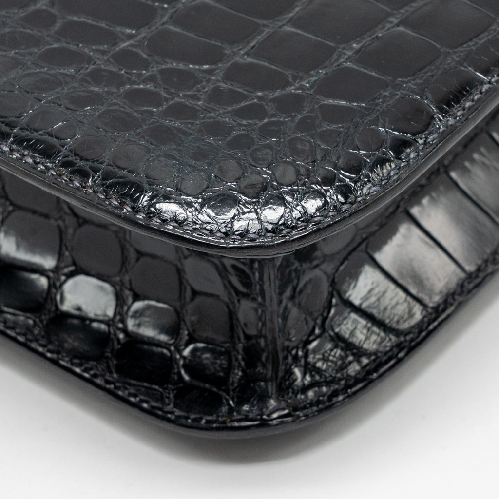 hermes-vintage-constance-24-shiny-alligator-dark-blue-ghw-stamp-circle-y