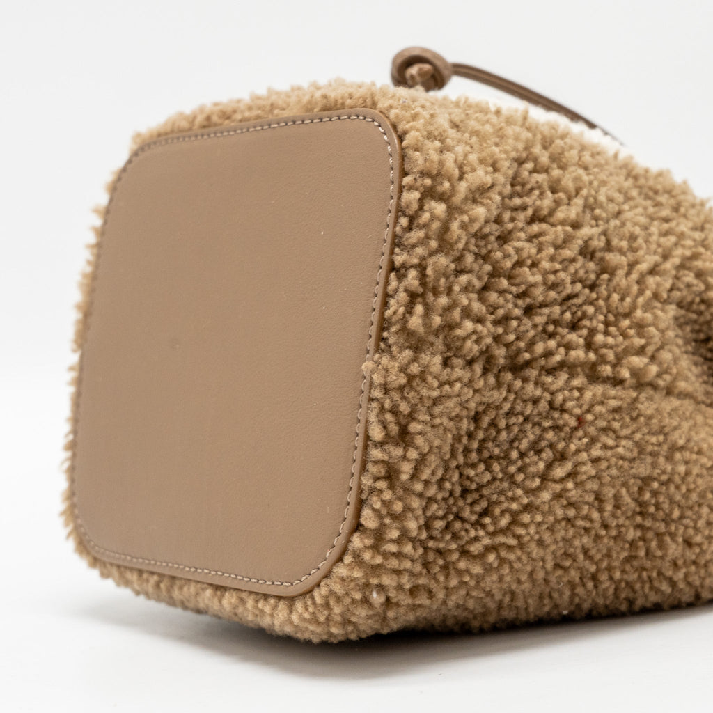 fendi-mini-mon-tresor-bucket-bag-shearling-leather-beige-ghw-copy-1