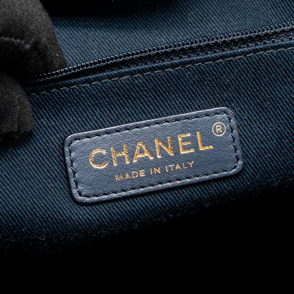 chanel-large-deauville-tote-shopping-bag-denim-leather-navy-blue-gold-ghw