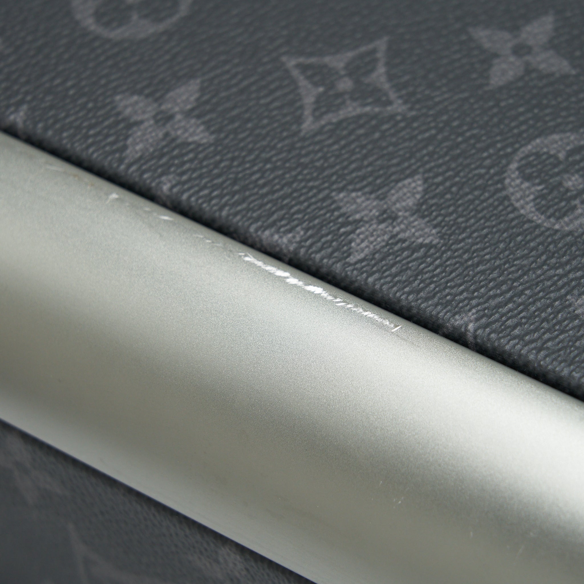 louis-vuitton-horizon-55-monogram-eclipse