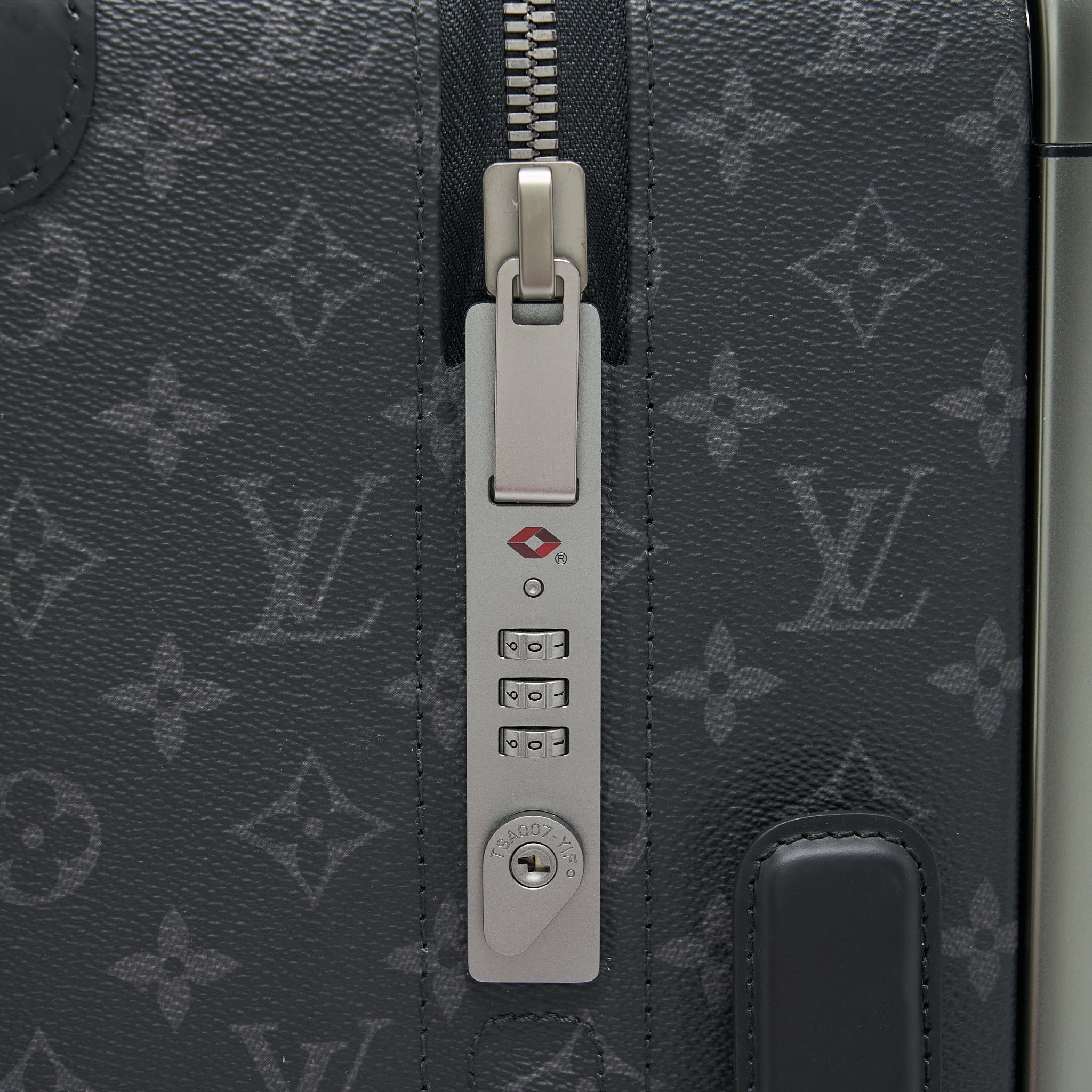 louis-vuitton-horizon-55-monogram-eclipse