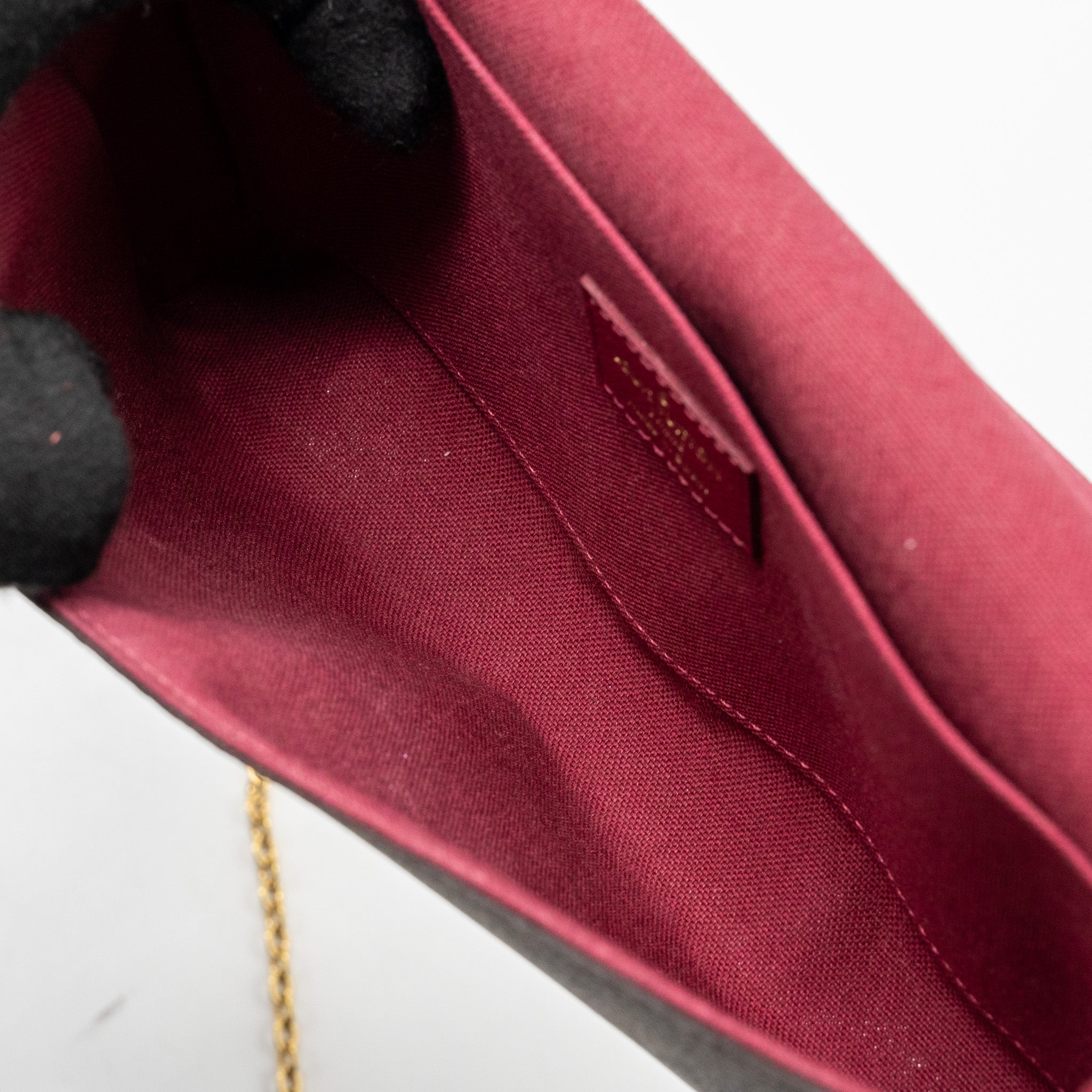 louis-vuitton-felicie-pochette-monogram-canvas-red-ghw-1