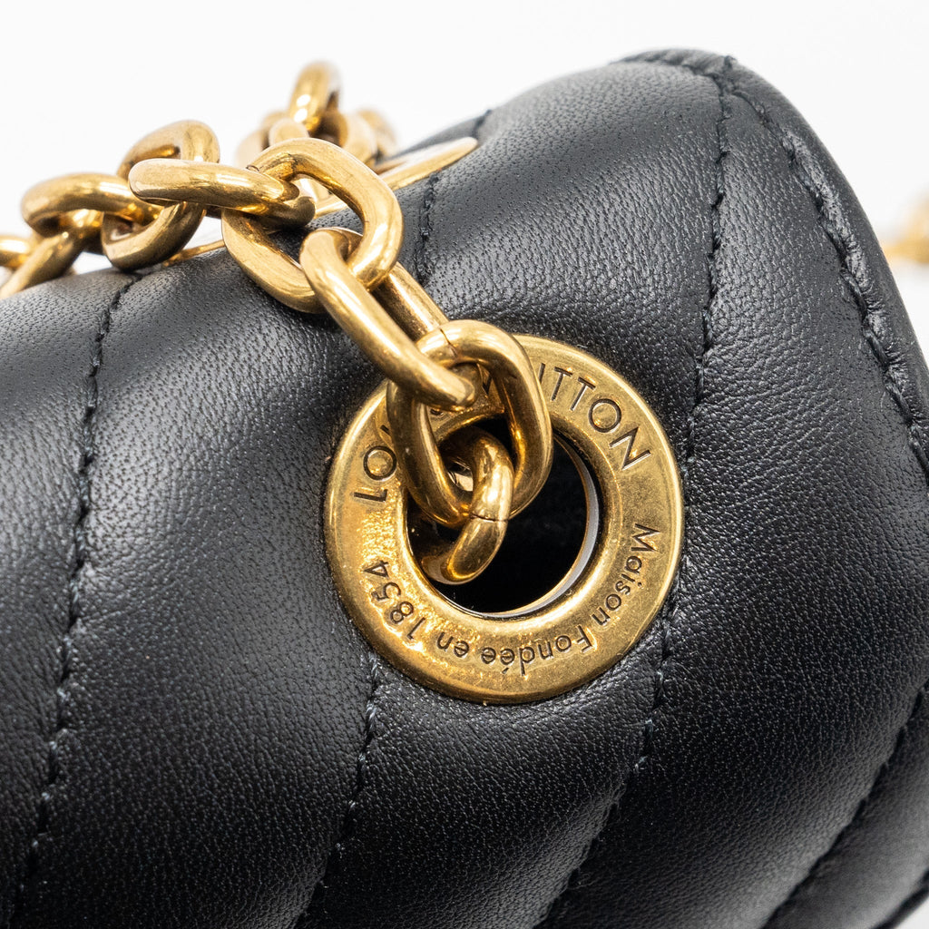 louis-vuitton-new-wave-pm-chain-bag-calfskin-black-ghw