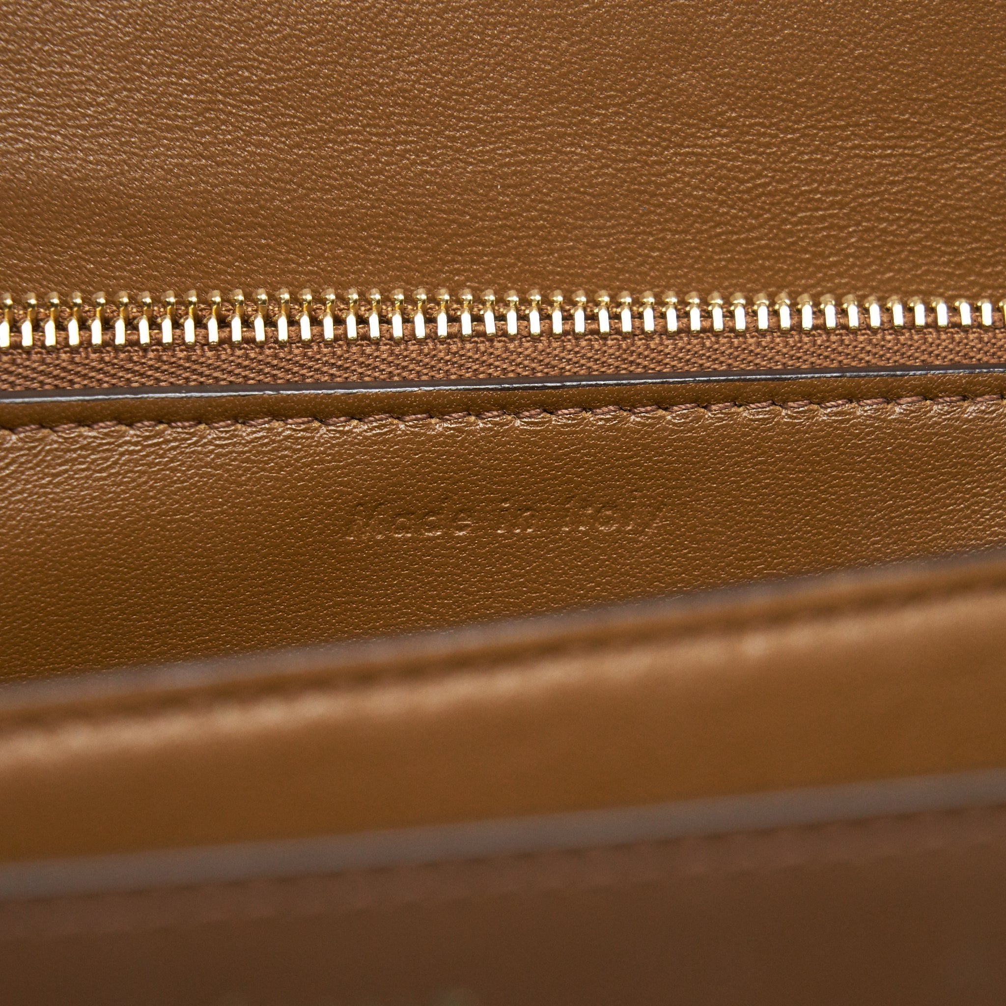 celine-classic-medium-box-bag-in-caremel