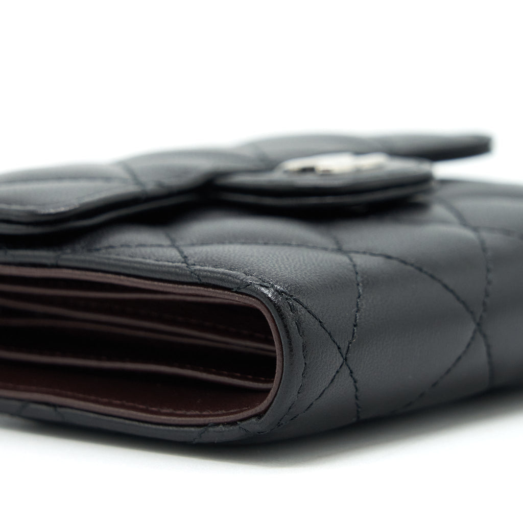 chanel-small-classic-compact-wallet-lambskin-black-shw