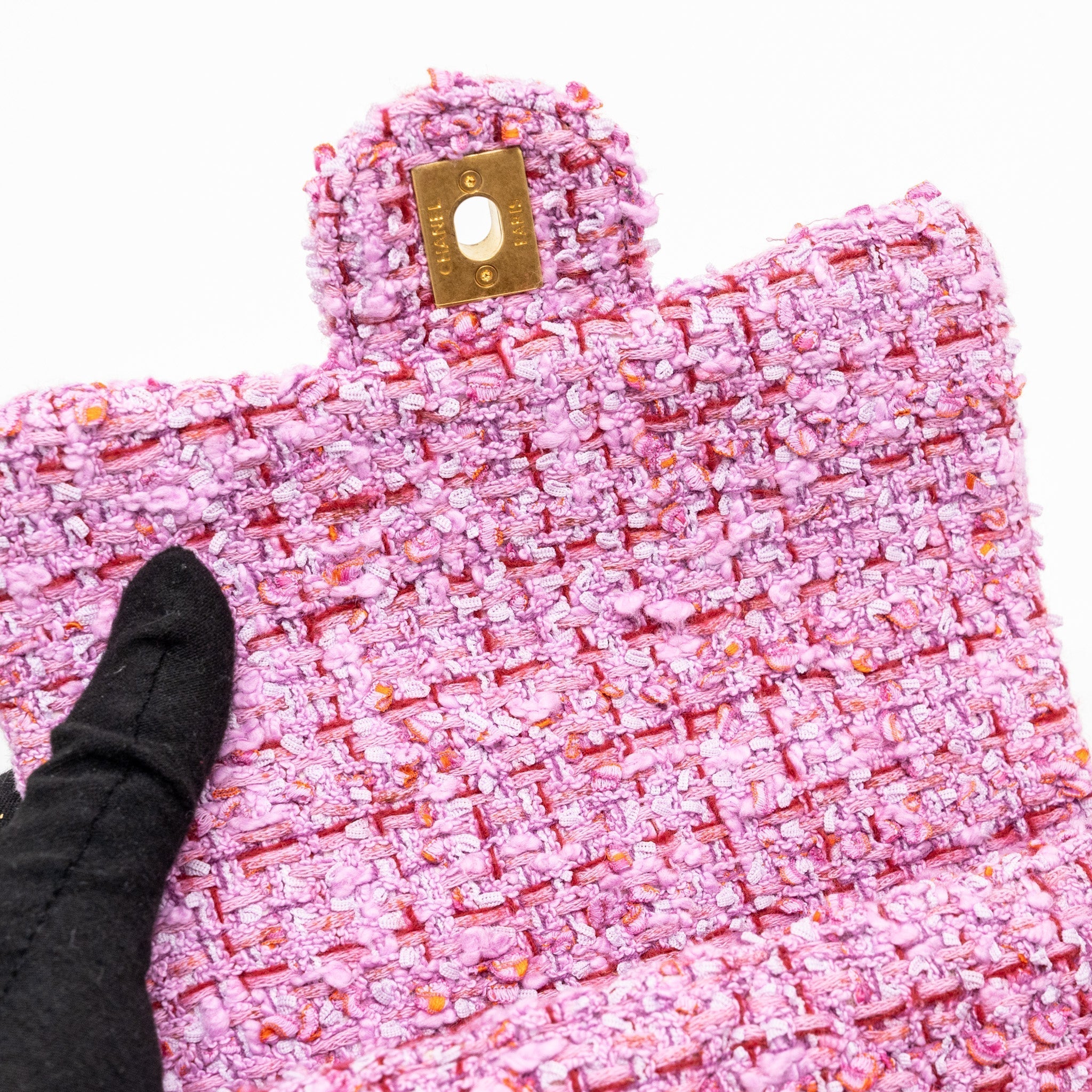 chanel-22p-mini-square-flap-bag-tweed-pink-ghw