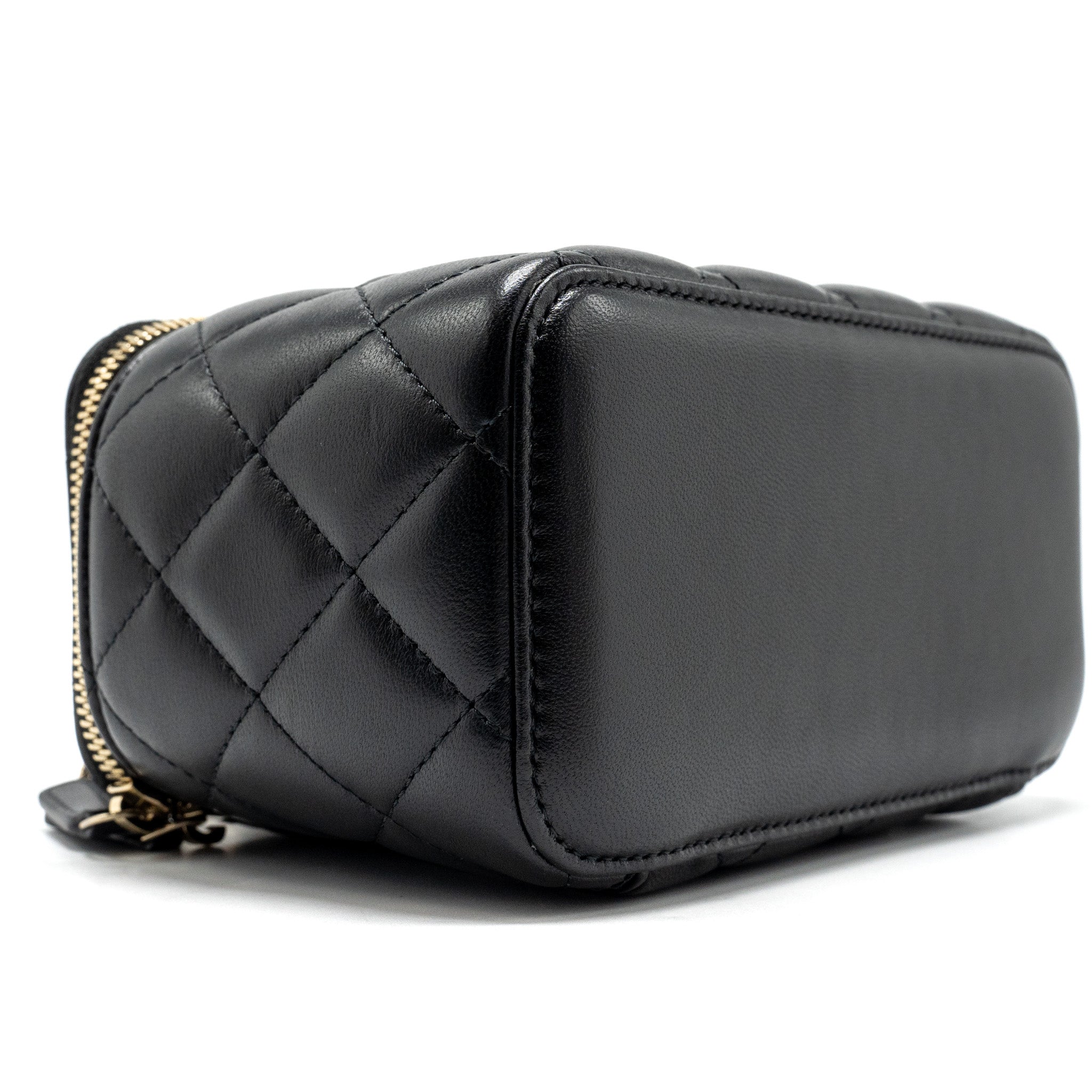chanel-long-vanity-with-chain-lambskin-black-lghw-2