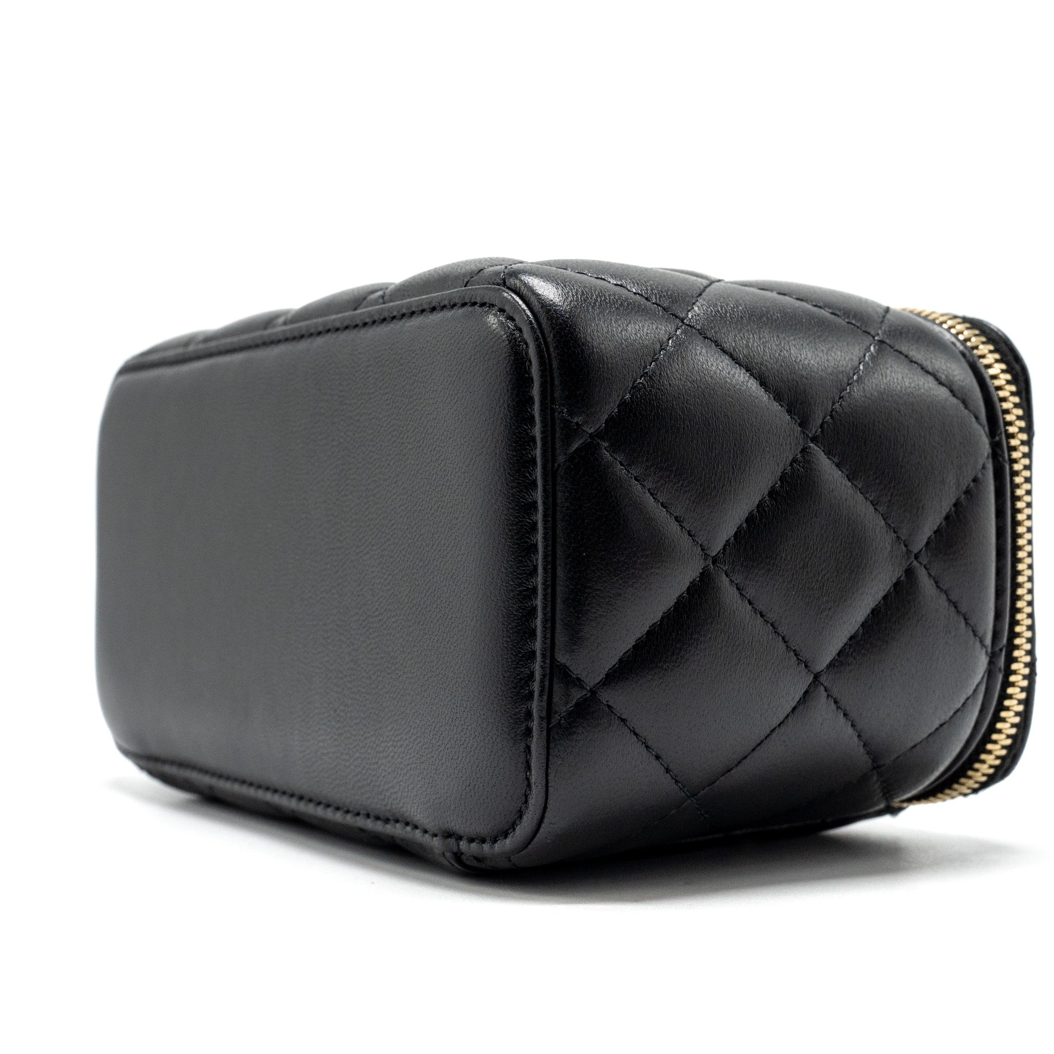 chanel-long-vanity-with-chain-lambskin-black-lghw-2