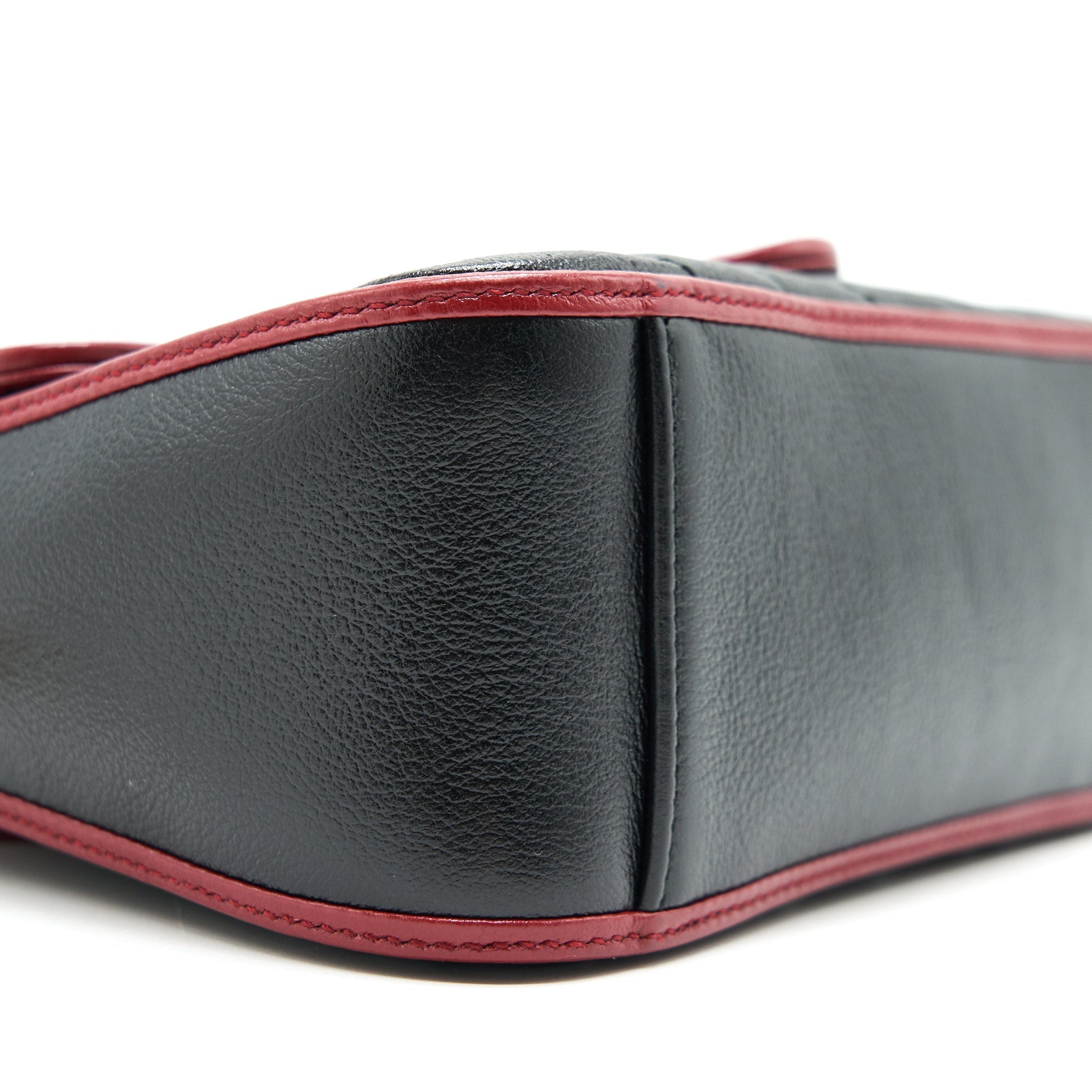 gucci-gg-black-red