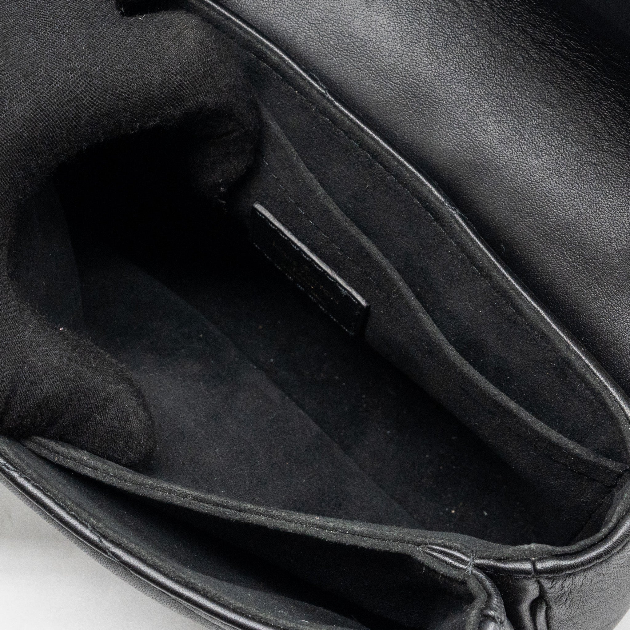 louis-vuitton-new-wave-pm-chain-bag-calfskin-black-ghw