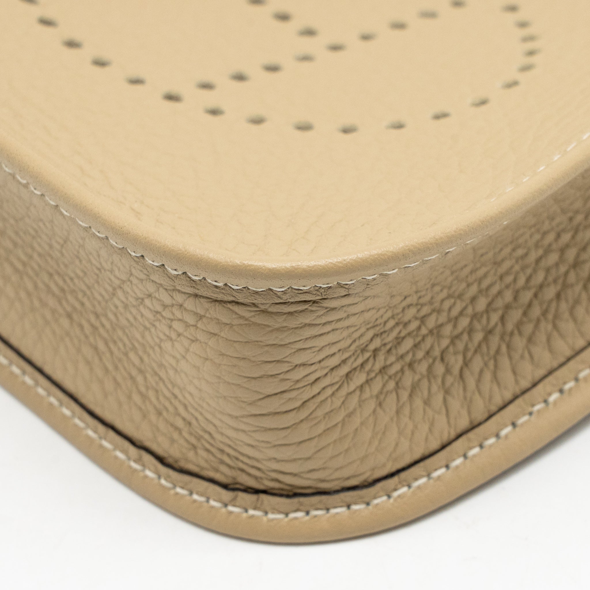 hermes-mini-evelyne-clemence-trench-ghw-stamp-k