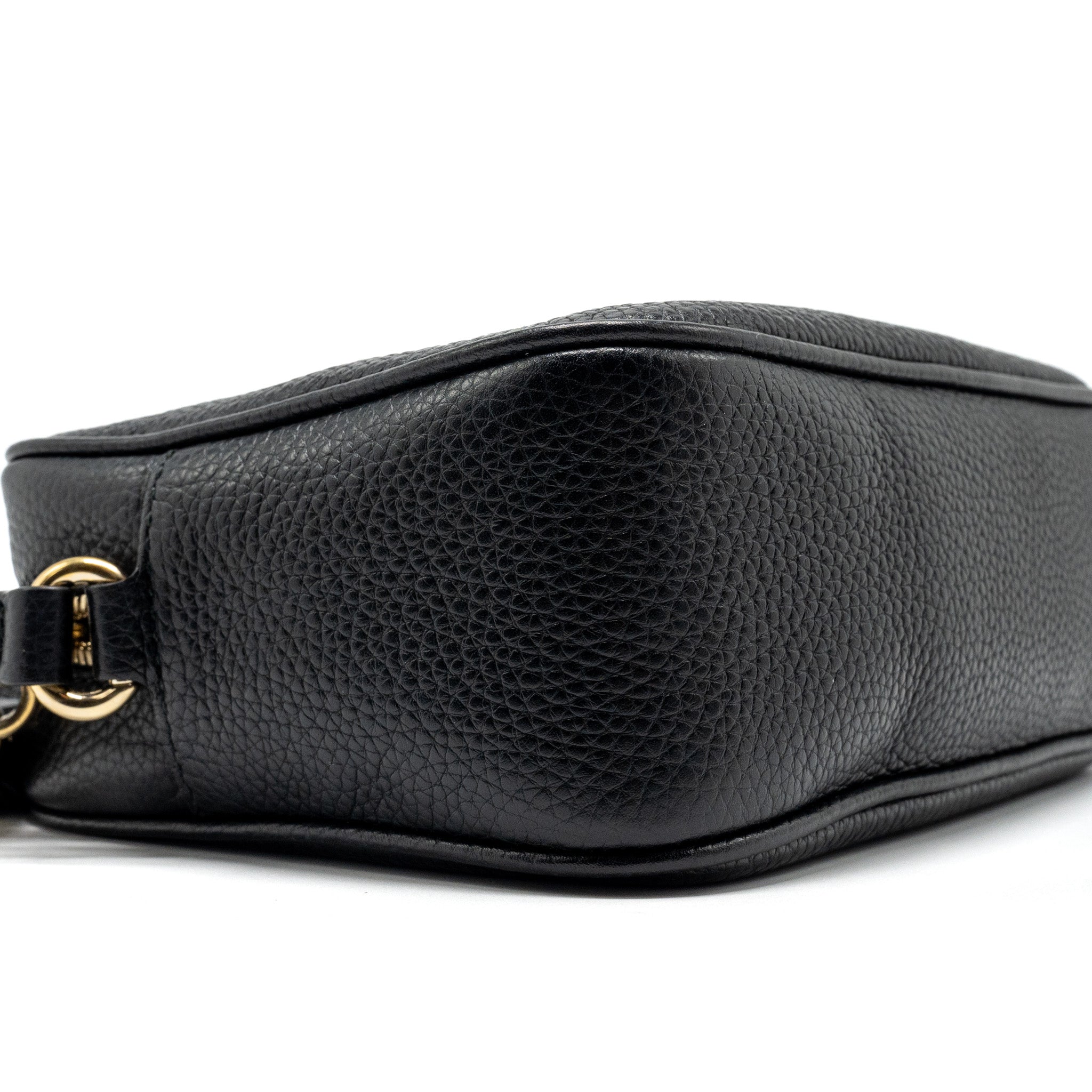 gucci-disco-soho-camera-bag-grained-calfskin-black-ghw