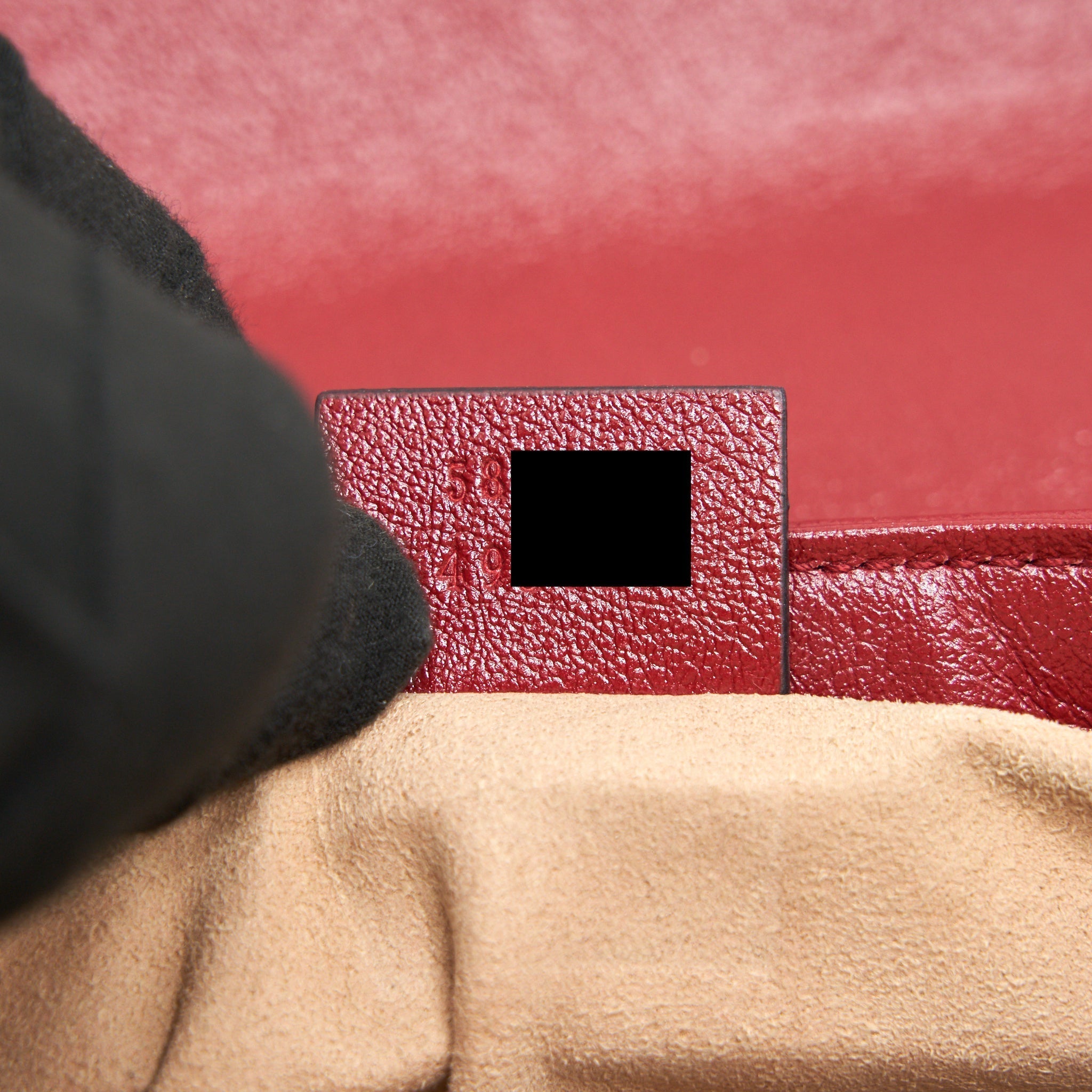gucci-gg-black-red