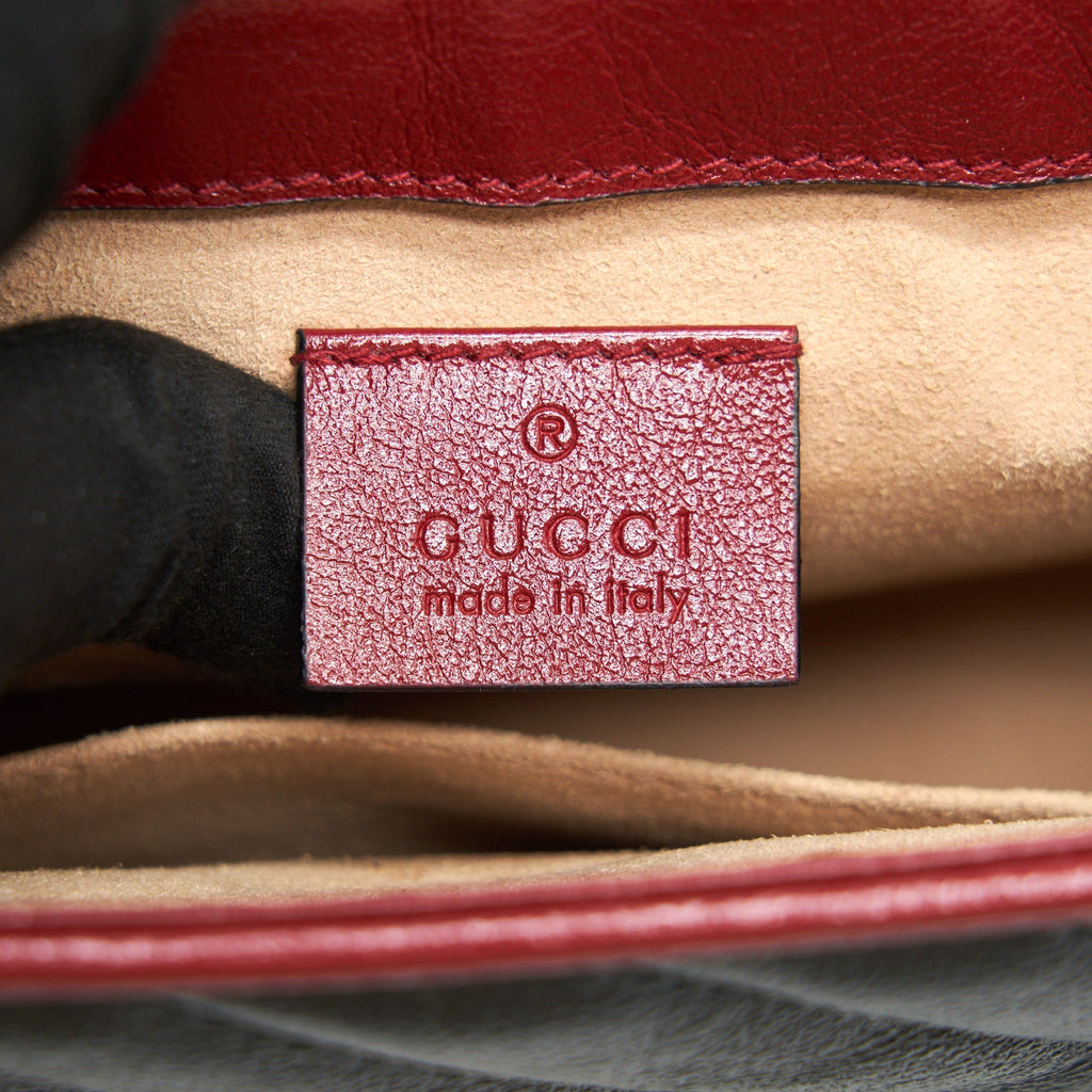 gucci-gg-black-red
