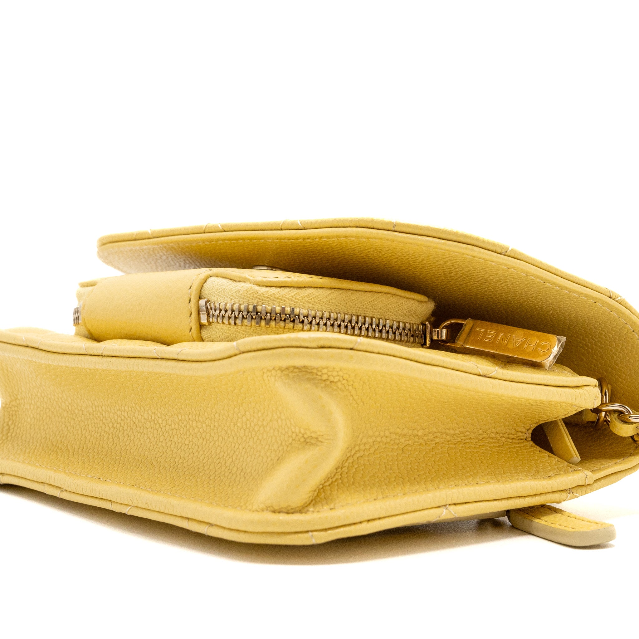 chanel-mini-business-affinity-wallet-on-chain-caviar-yellow-lghw-microchip